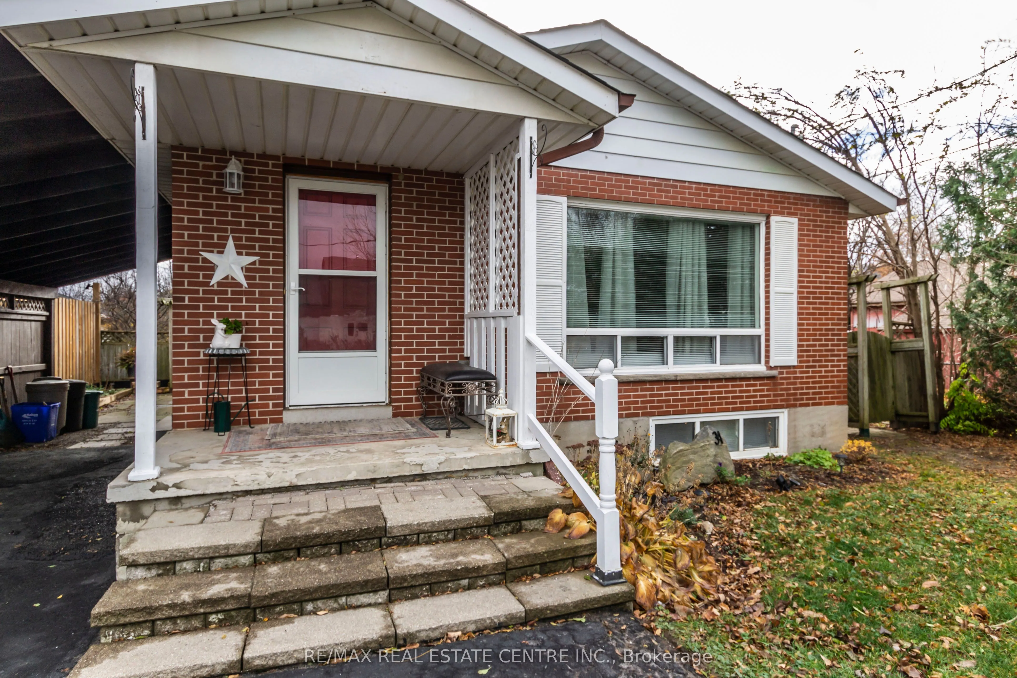 34 Milton Heights Crescent