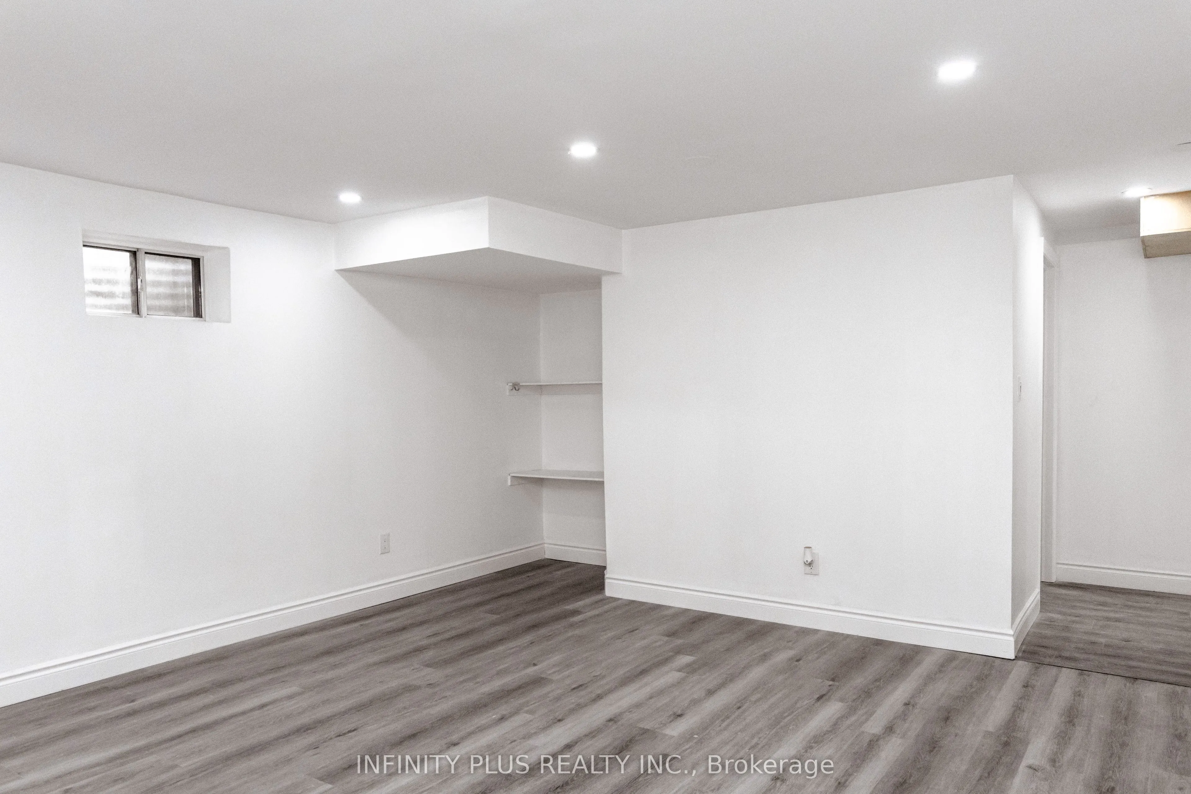 31 Autumn Boulevard