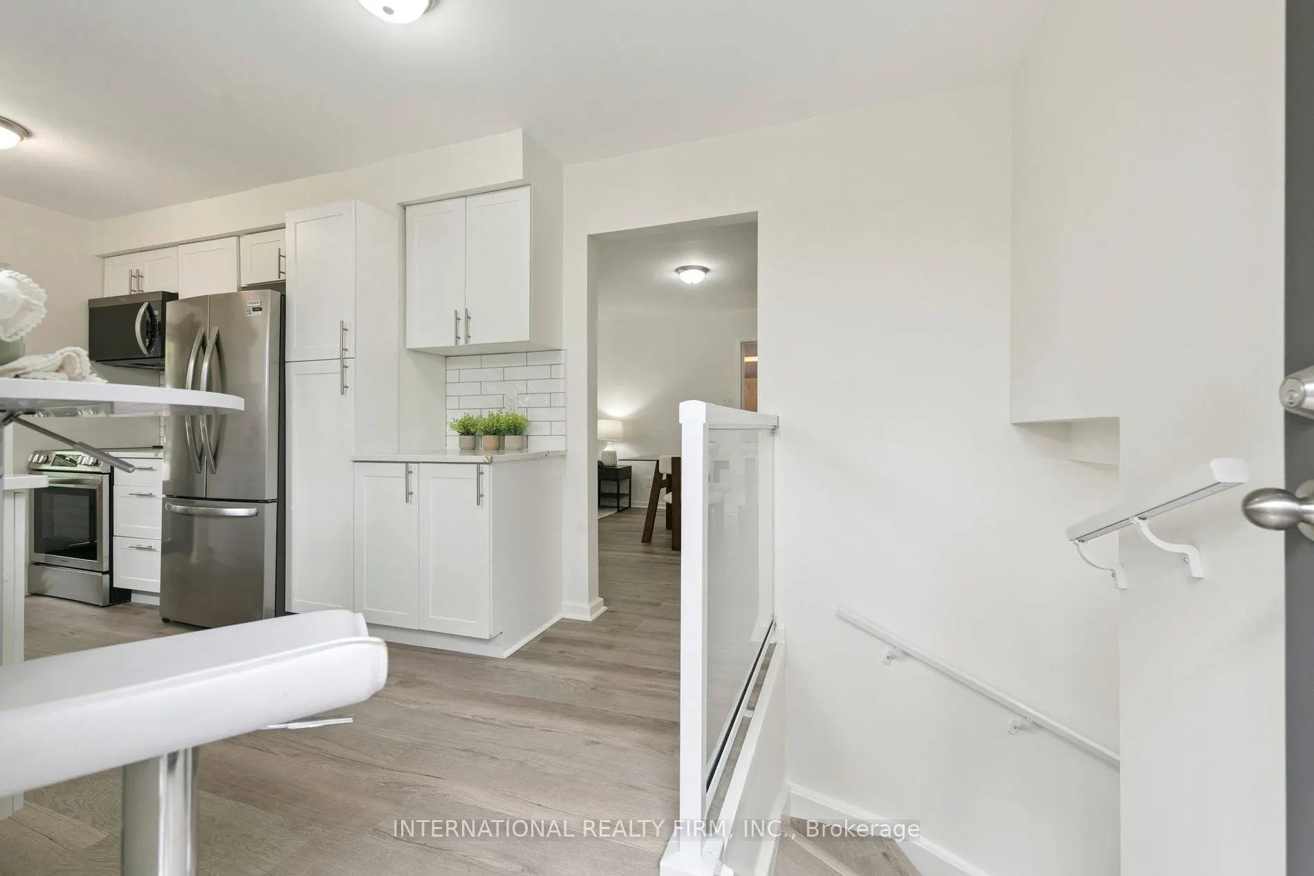 476 Lolita Gardens