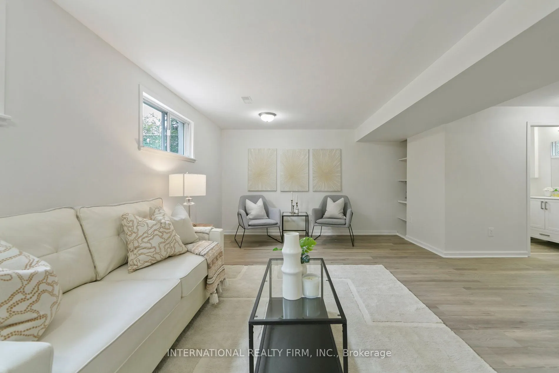 476 Lolita Gardens