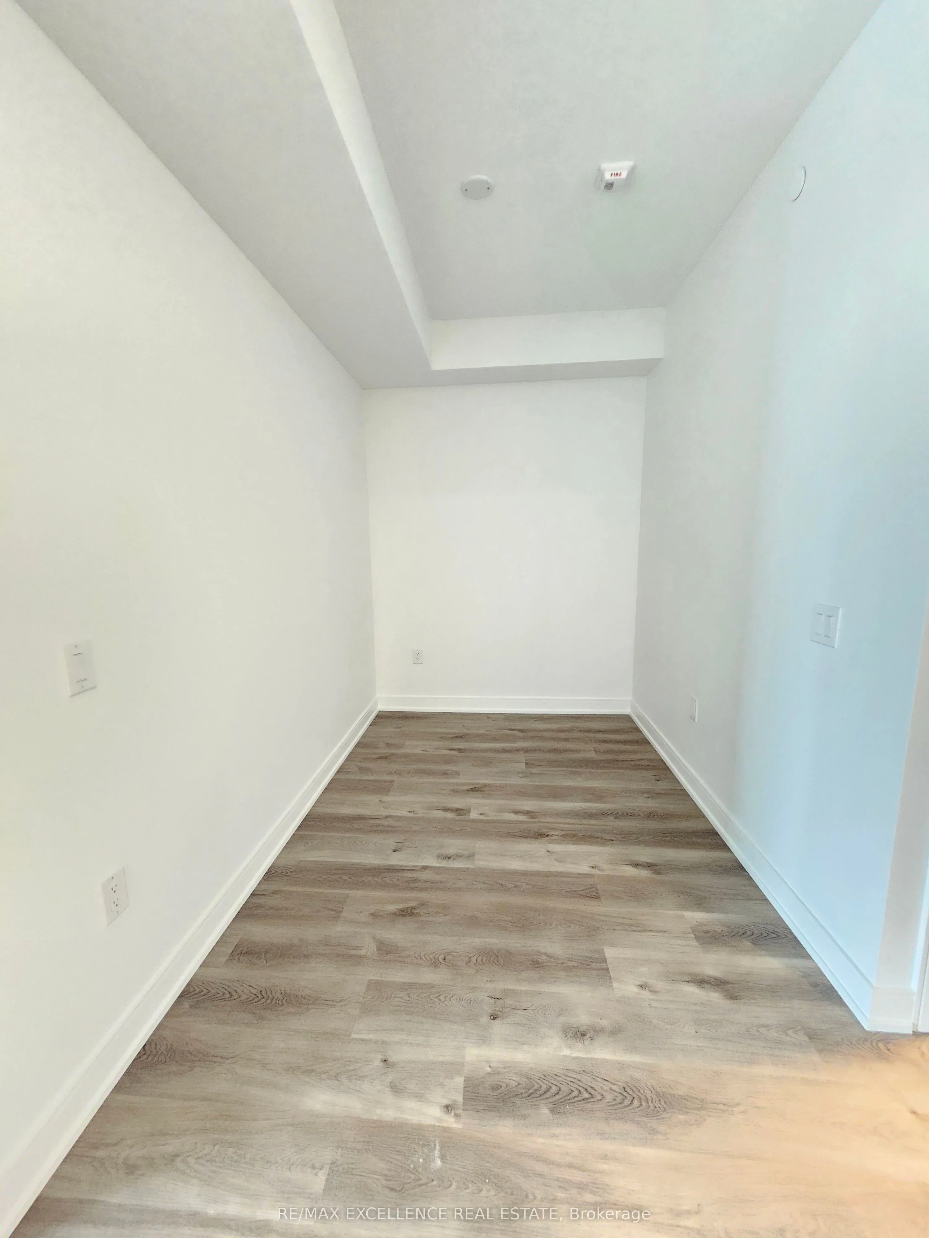 3009 Novar Road, #907
