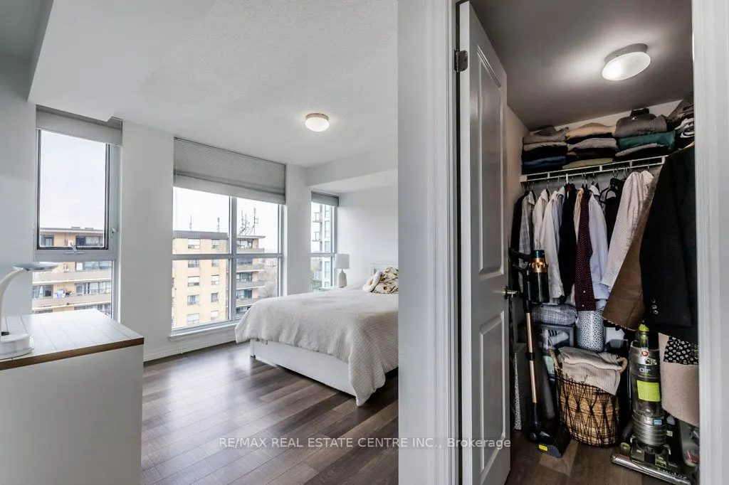 80 Esther Lorrie Drive, #719