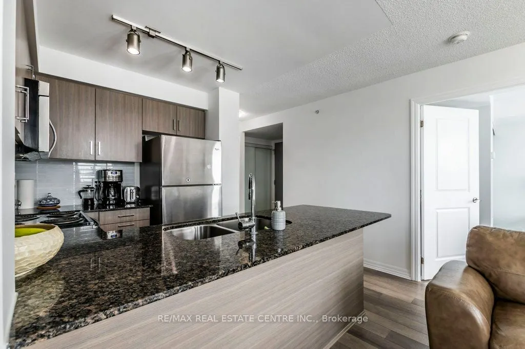 80 Esther Lorrie Drive, #719