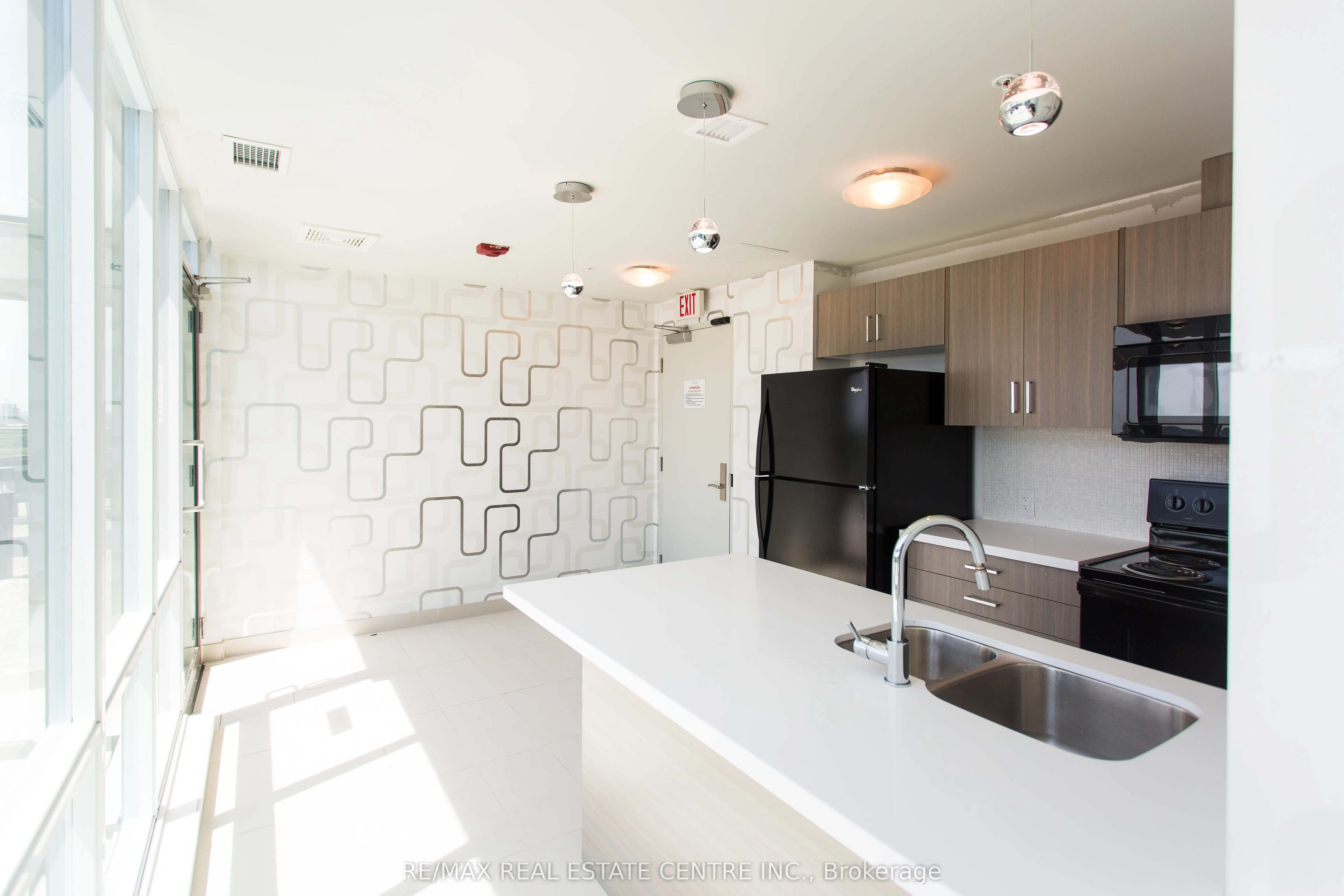 80 Esther Lorrie Drive, #719