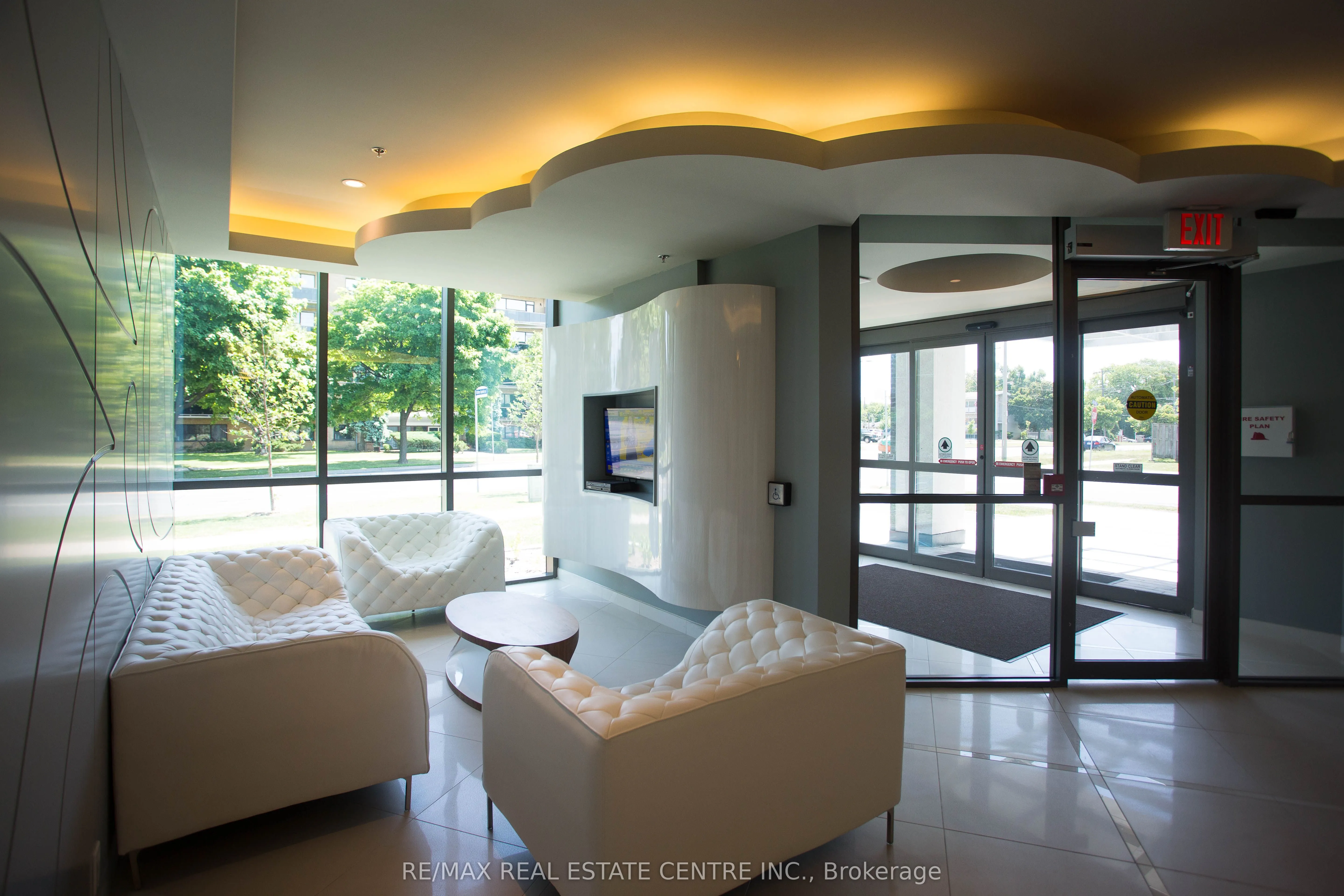 80 Esther Lorrie Drive, #719