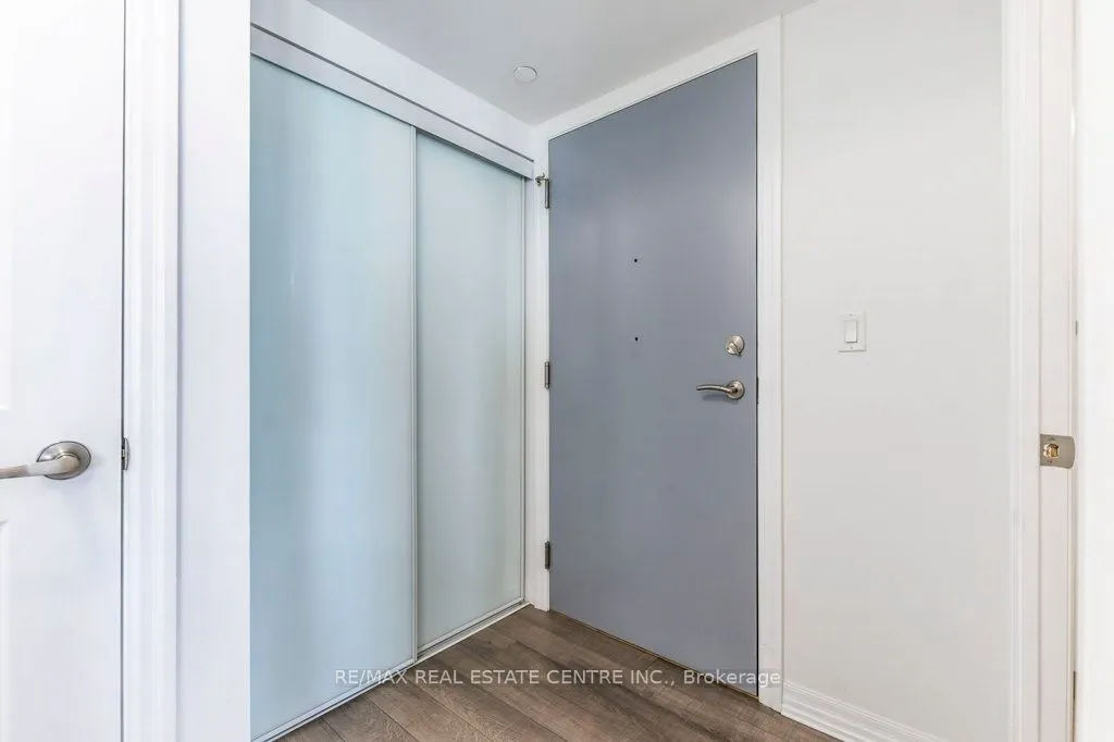 80 Esther Lorrie Drive, #719