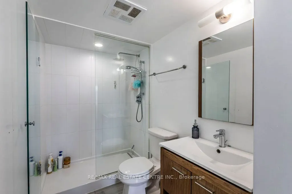 80 Esther Lorrie Drive, #719
