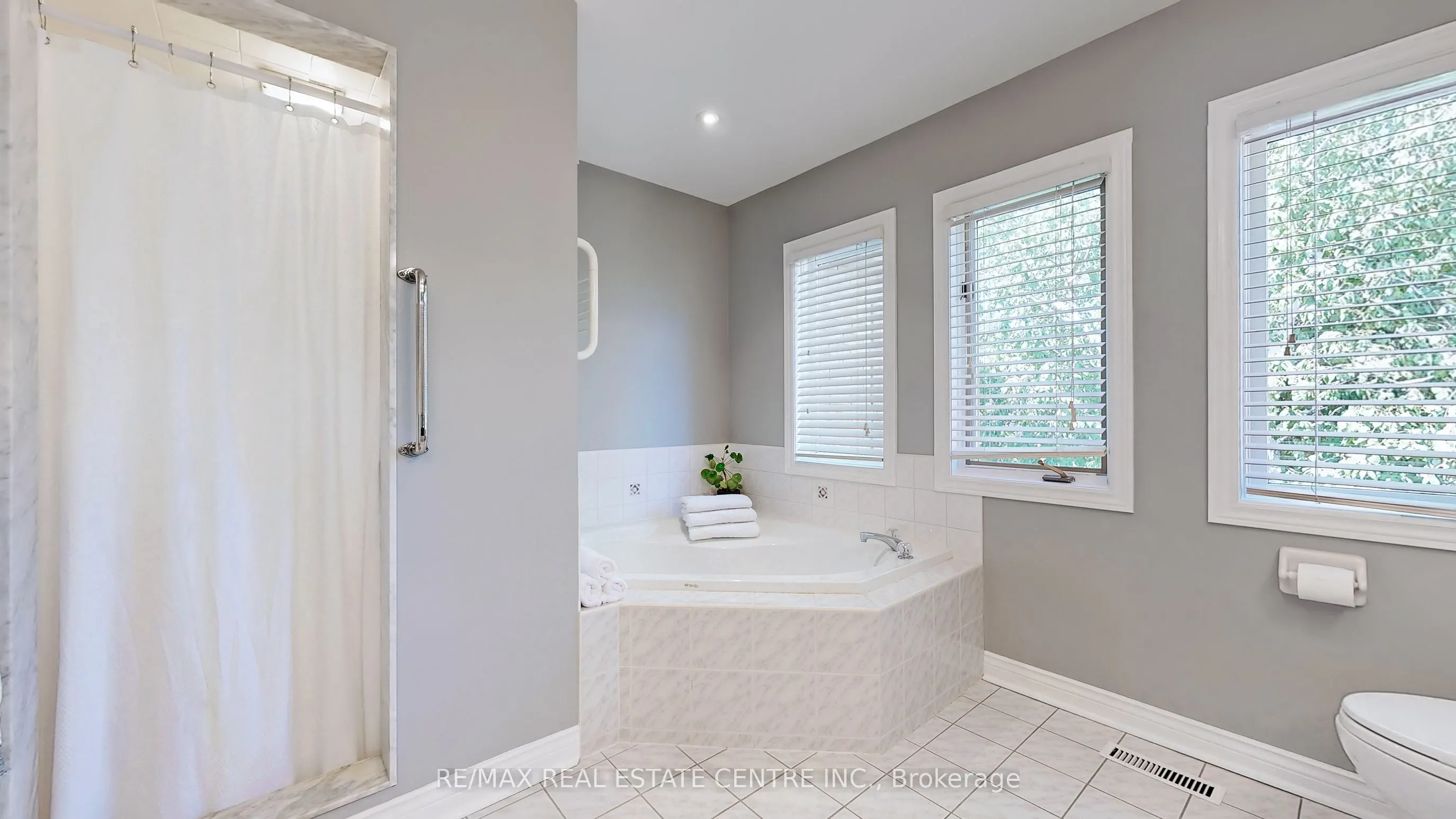 3408 Trelawny Circle