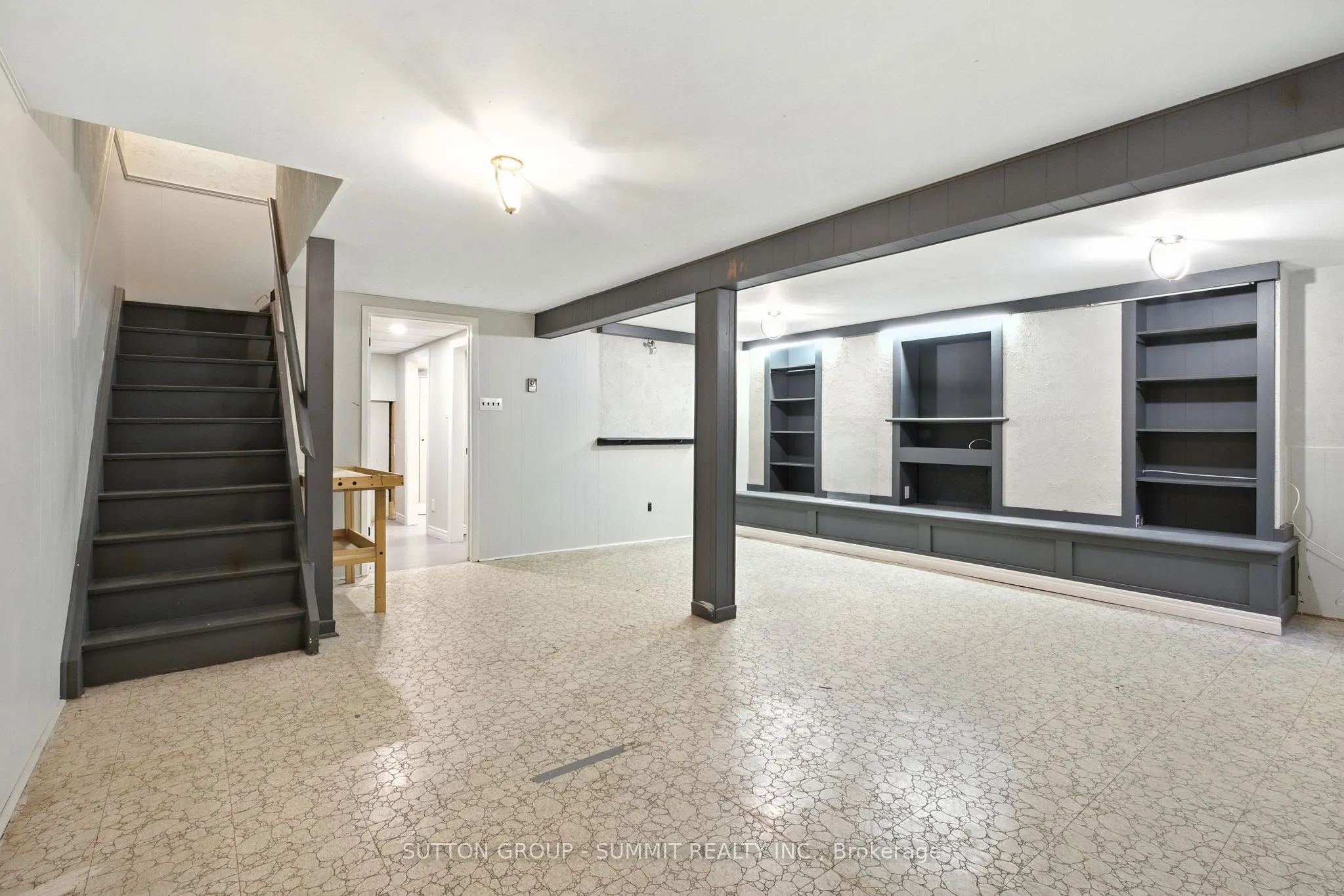1450 SIXTH Line, #17