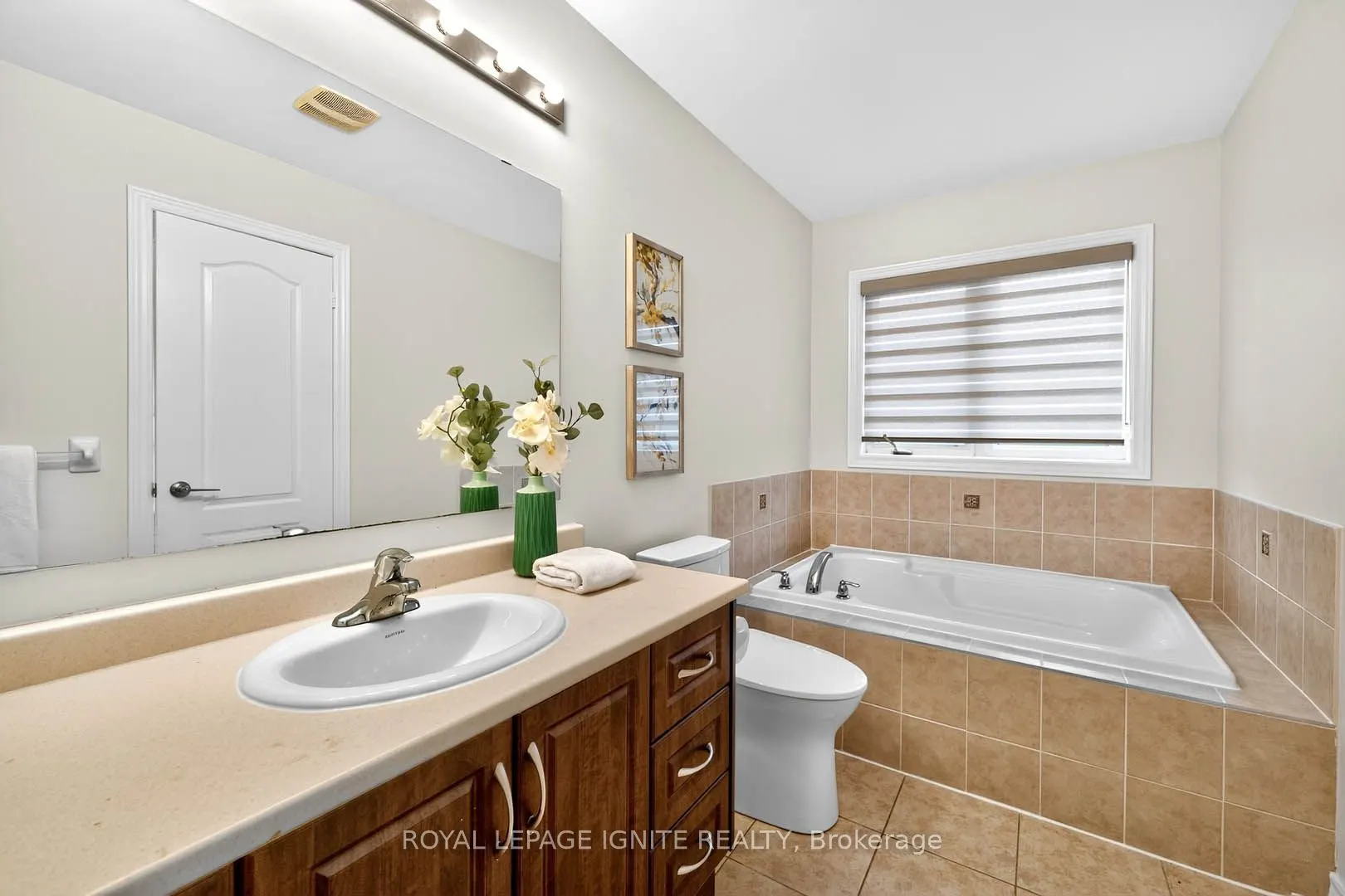 24 Micarta Avenue