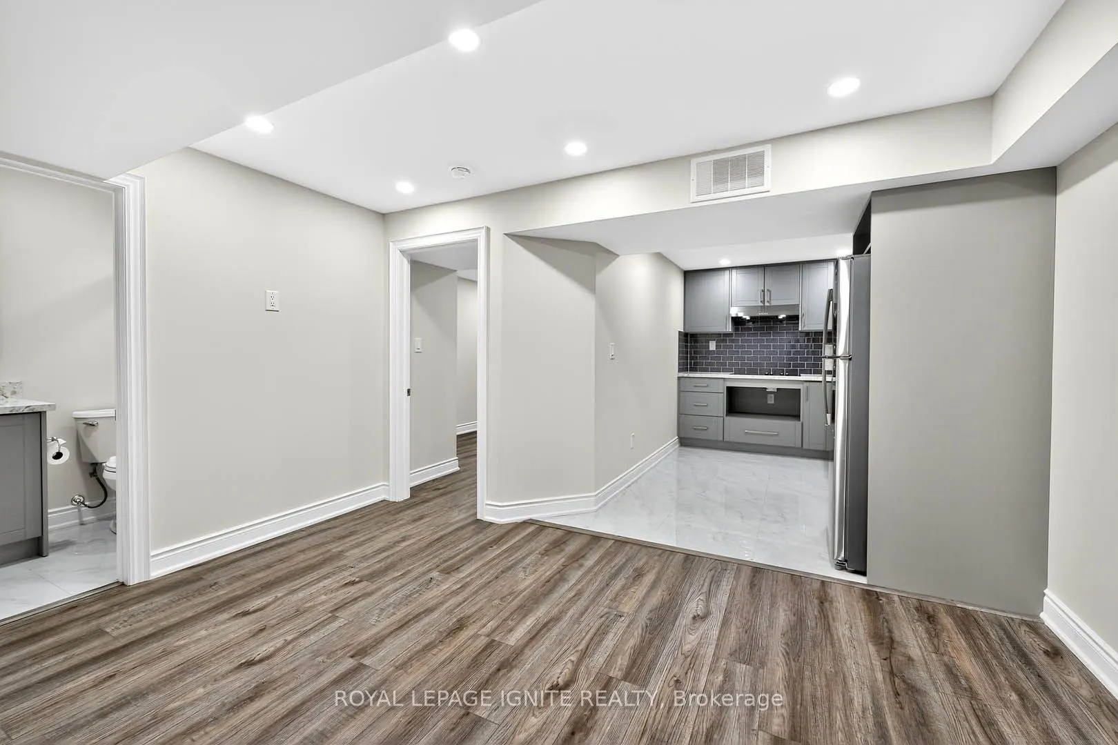24 Micarta Avenue