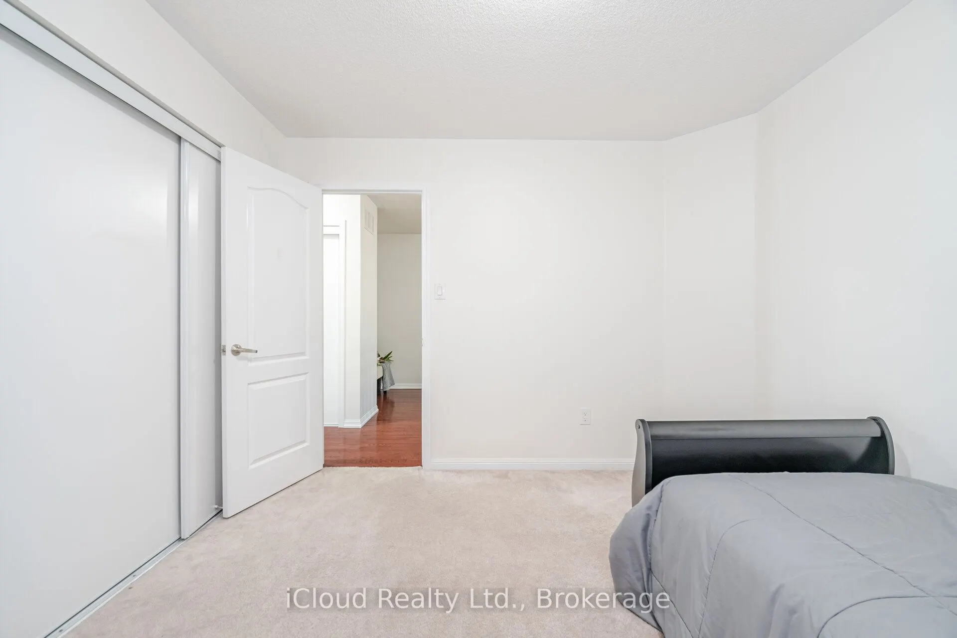 1047 Savoline Boulevard
