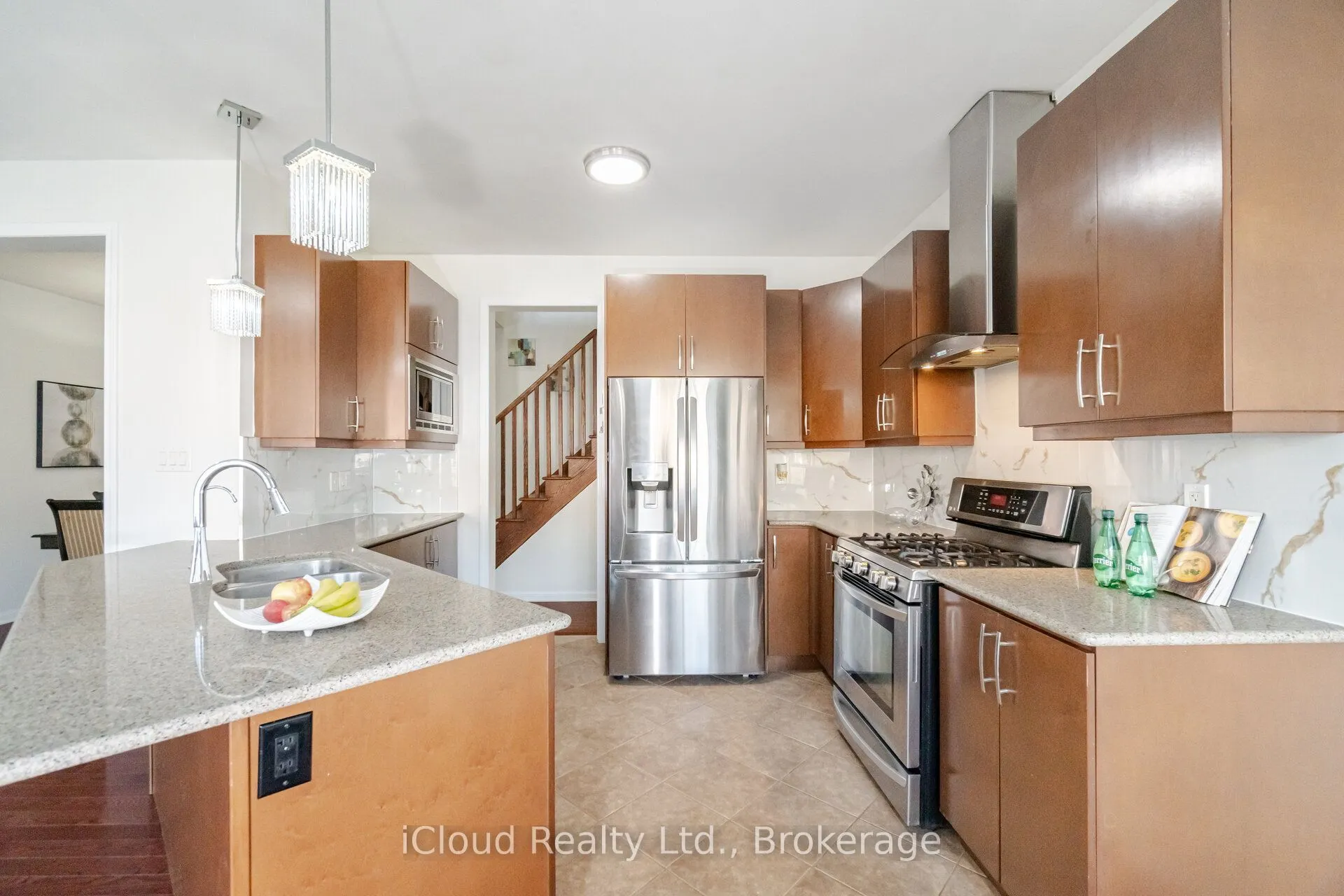 1047 Savoline Boulevard