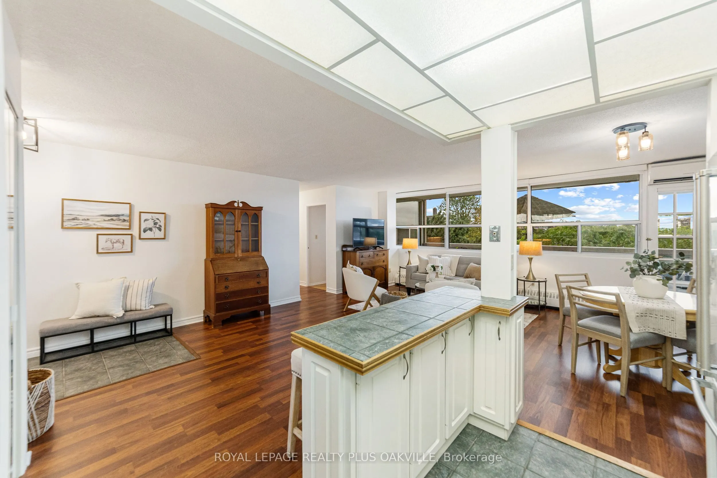 2263 Marine Drive, #508
