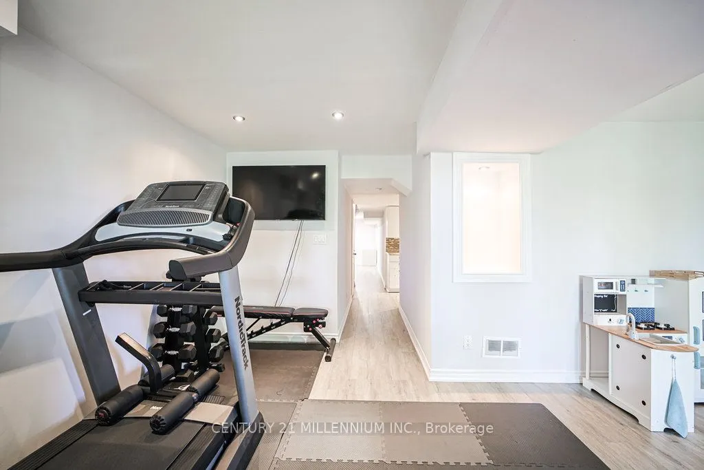 32 Davenhill Road
