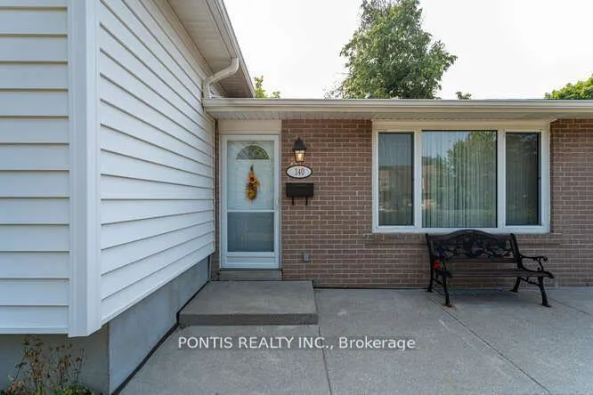 140 FOLKSTONE Crescent