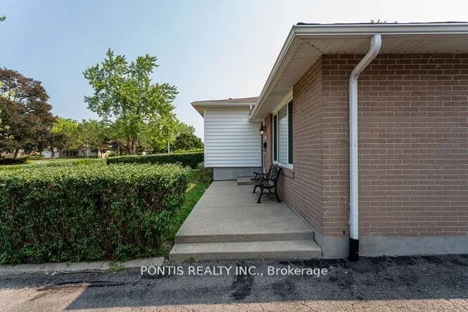 140 FOLKSTONE Crescent