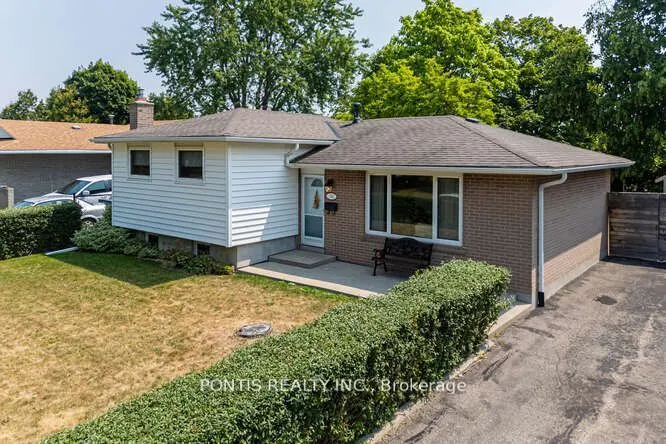 140 FOLKSTONE Crescent