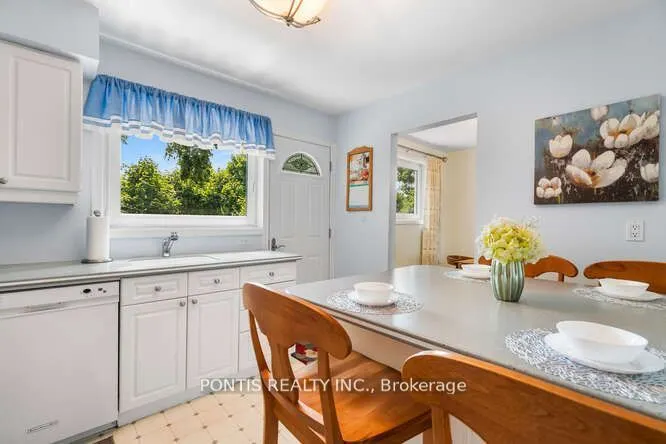 140 FOLKSTONE Crescent