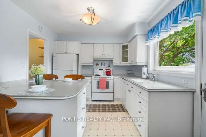 140 FOLKSTONE Crescent