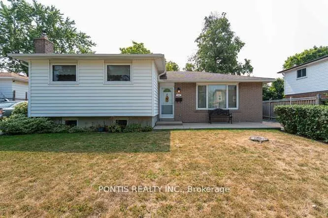 140 FOLKSTONE Crescent