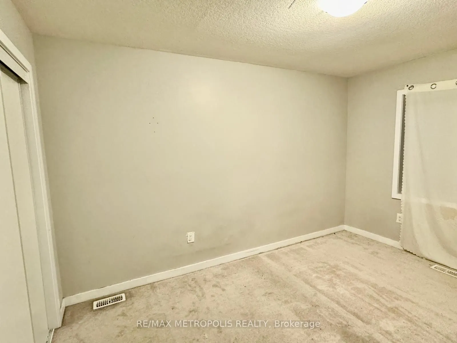 116 Golden Springs Drive, #Upper