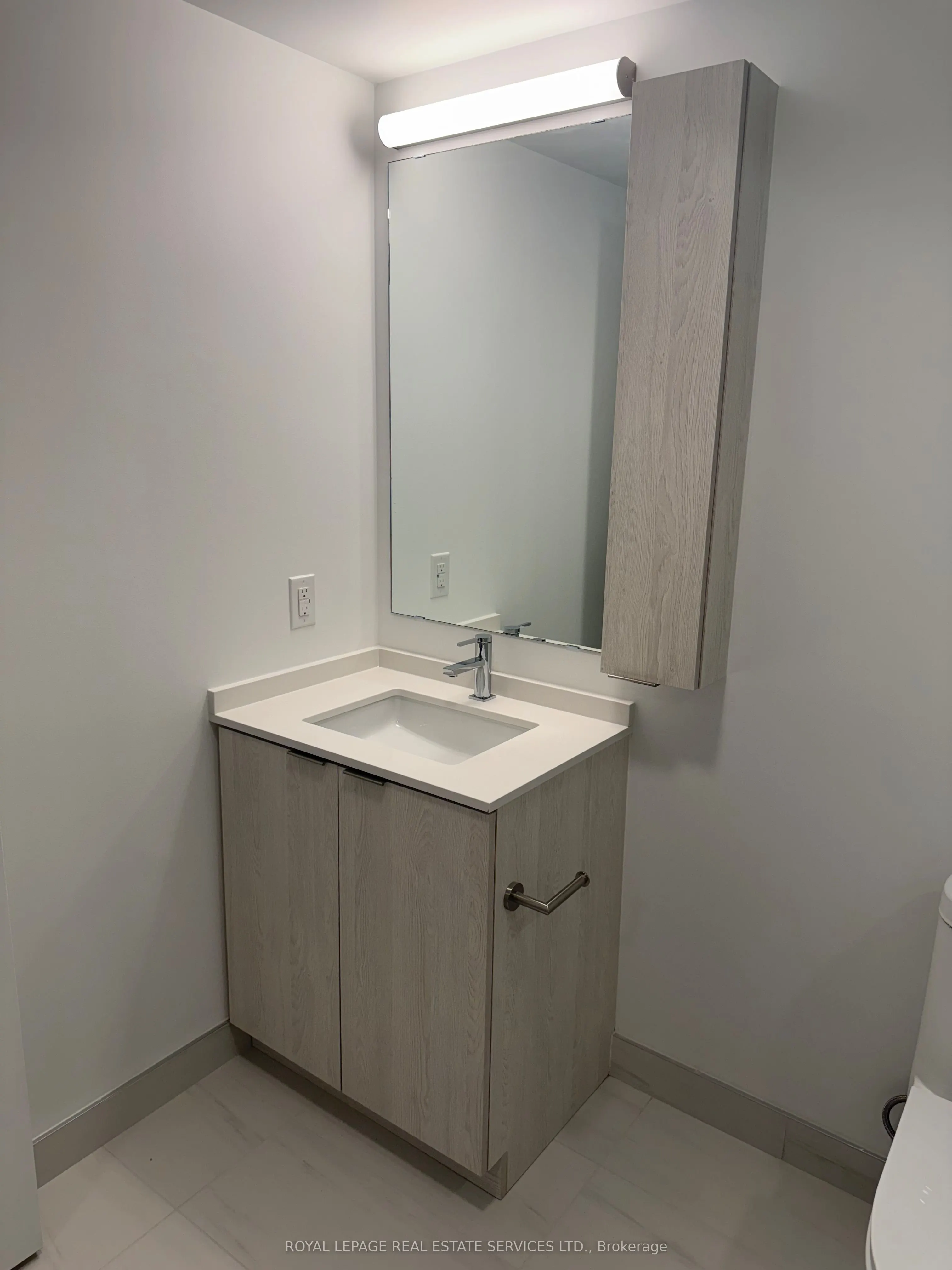 3009 Novar Road, #631