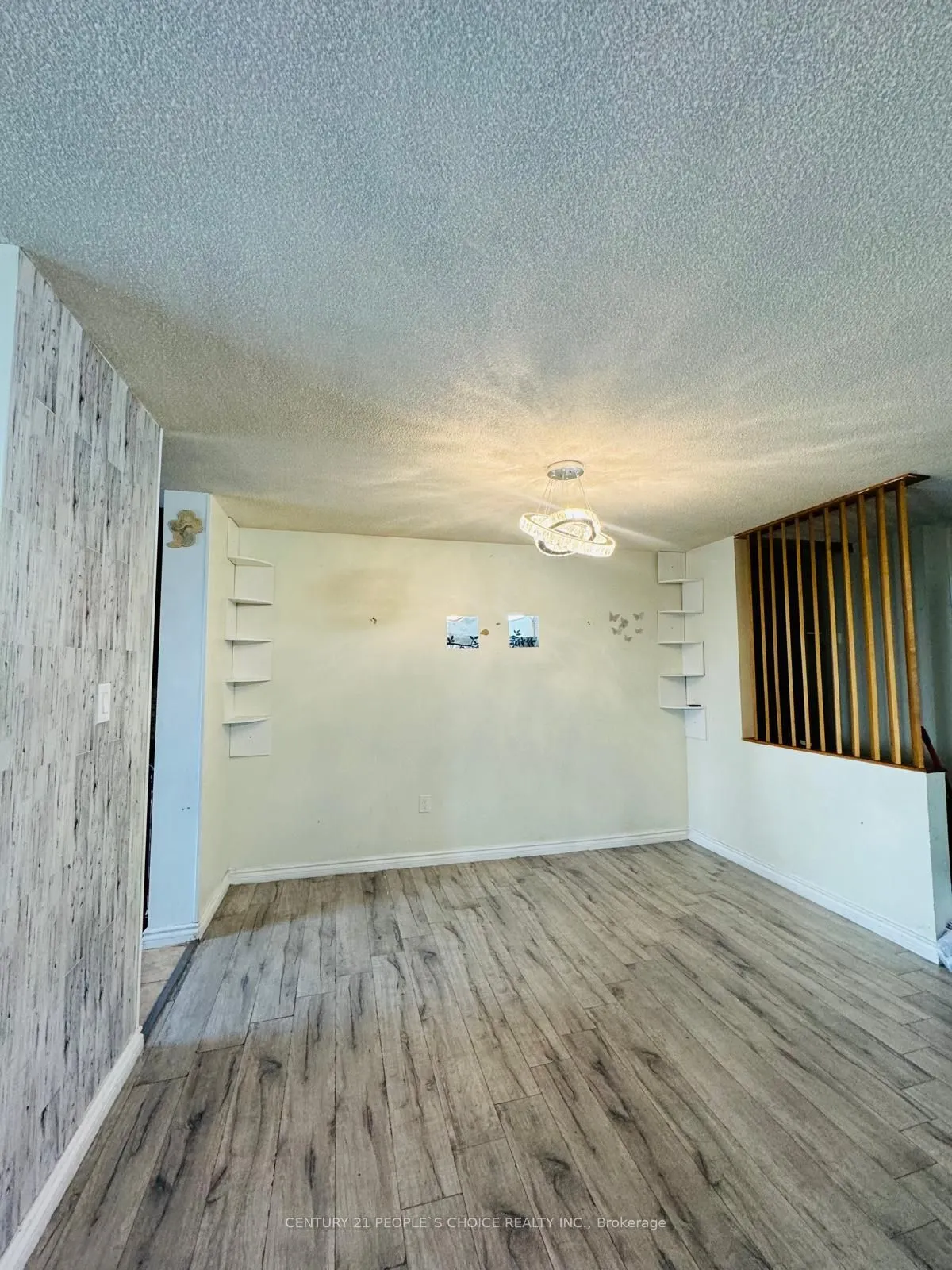 21 Knightsbridge Road, #1410