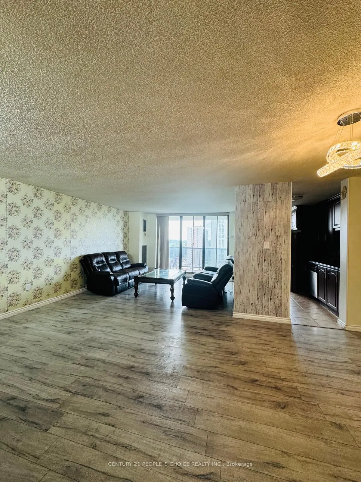21 Knightsbridge Road, #1410