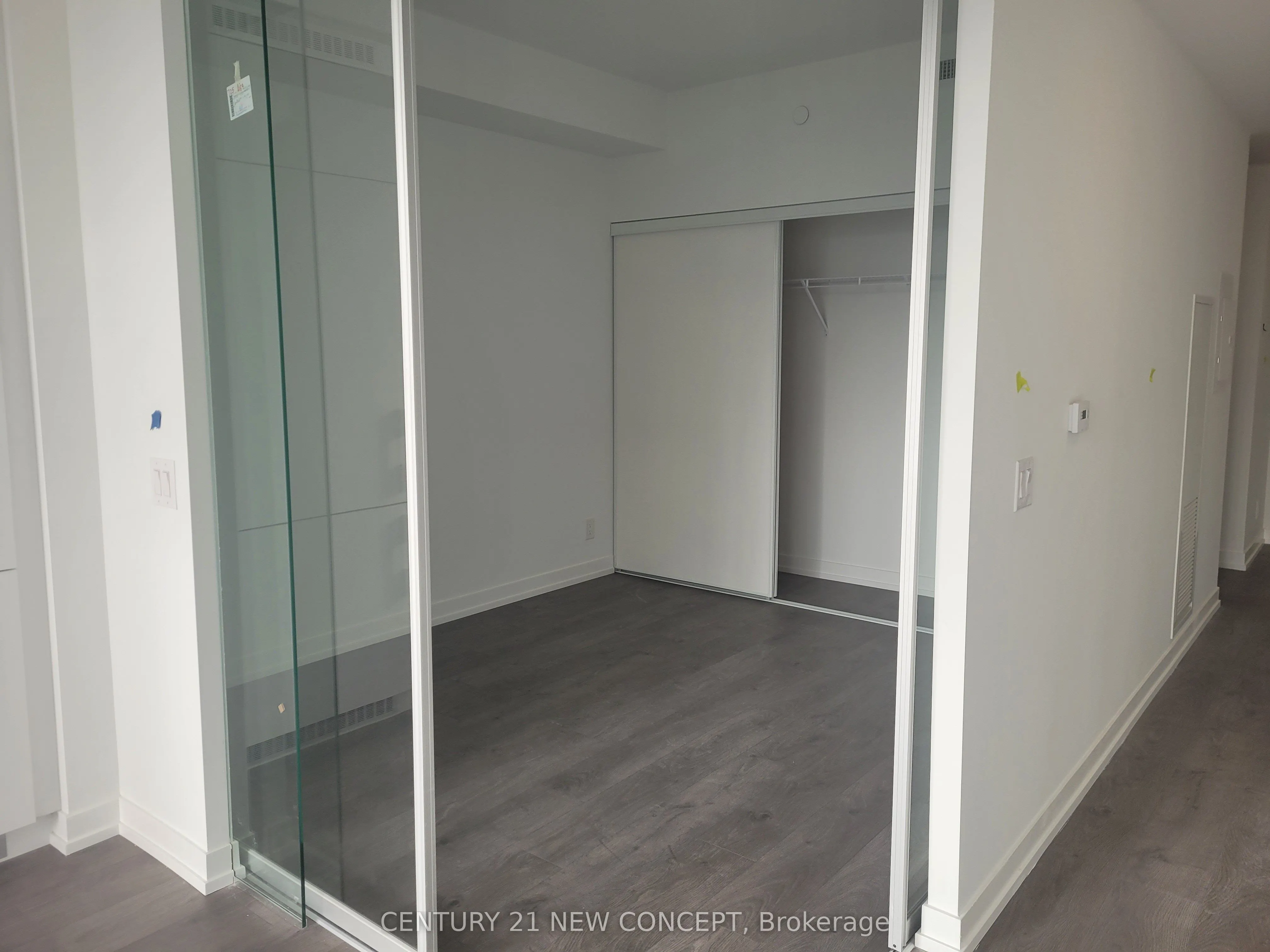 270 Dufferin Street, #725