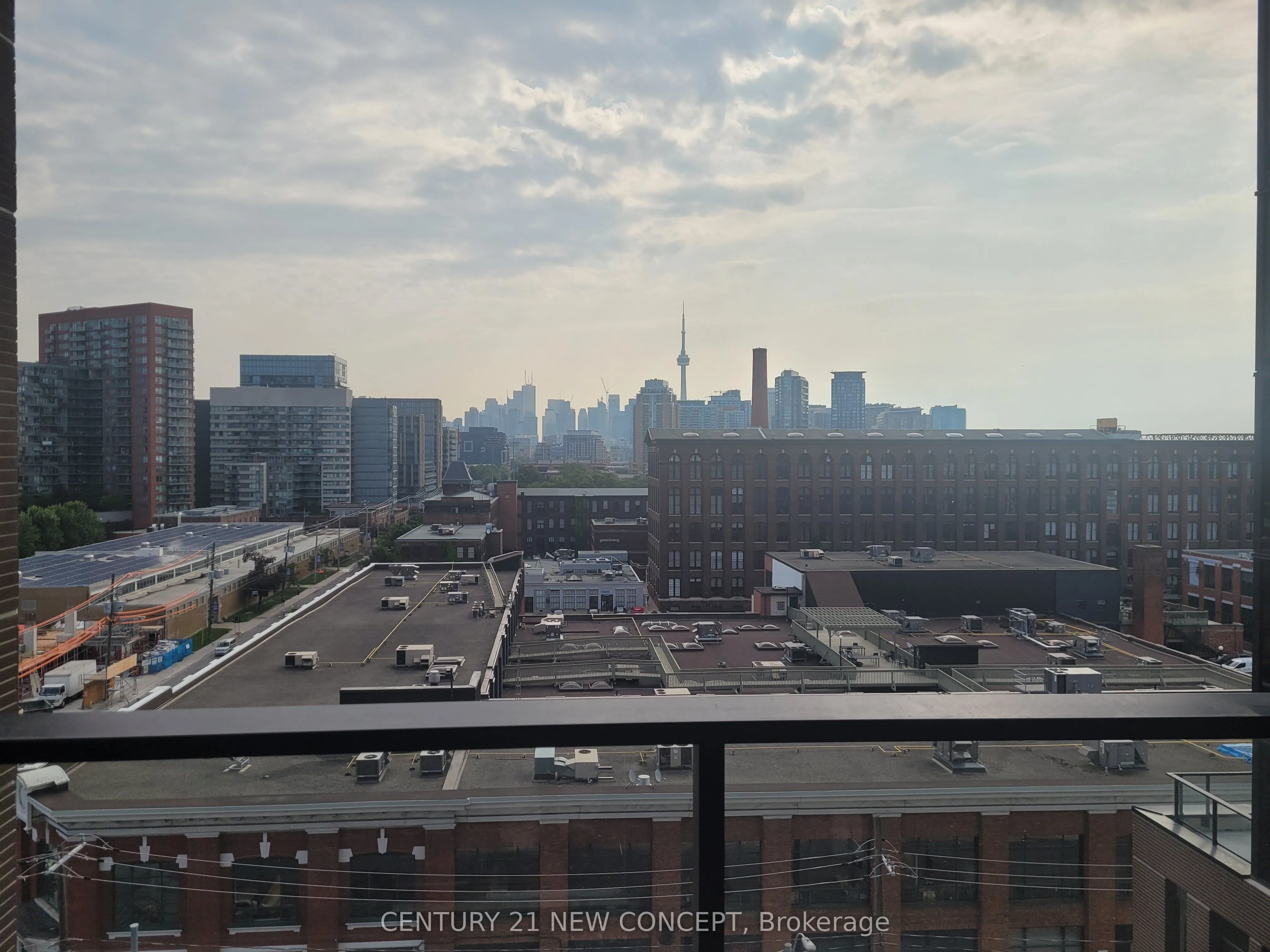 270 Dufferin Street, #725
