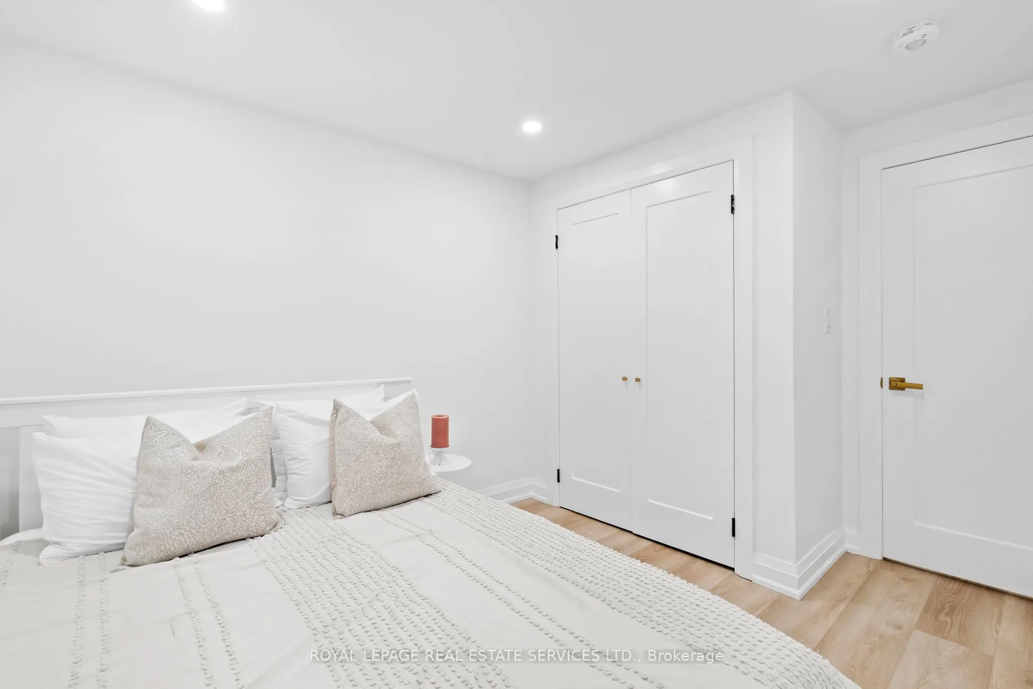 1504 Kenilworth Crescent