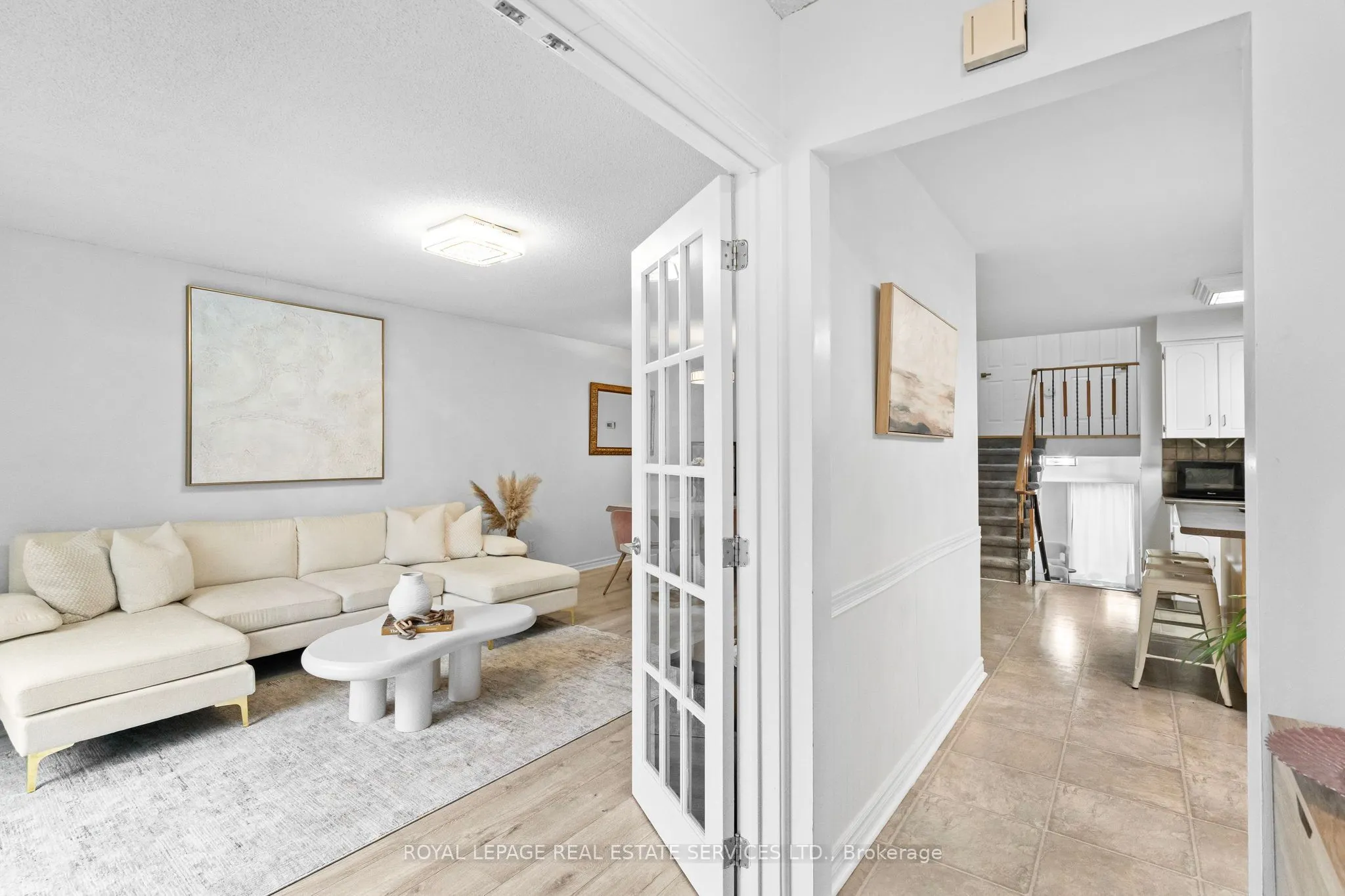 1504 Kenilworth Crescent