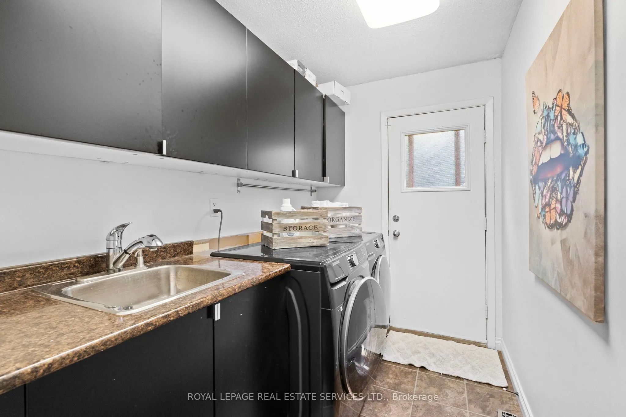 1504 Kenilworth Crescent