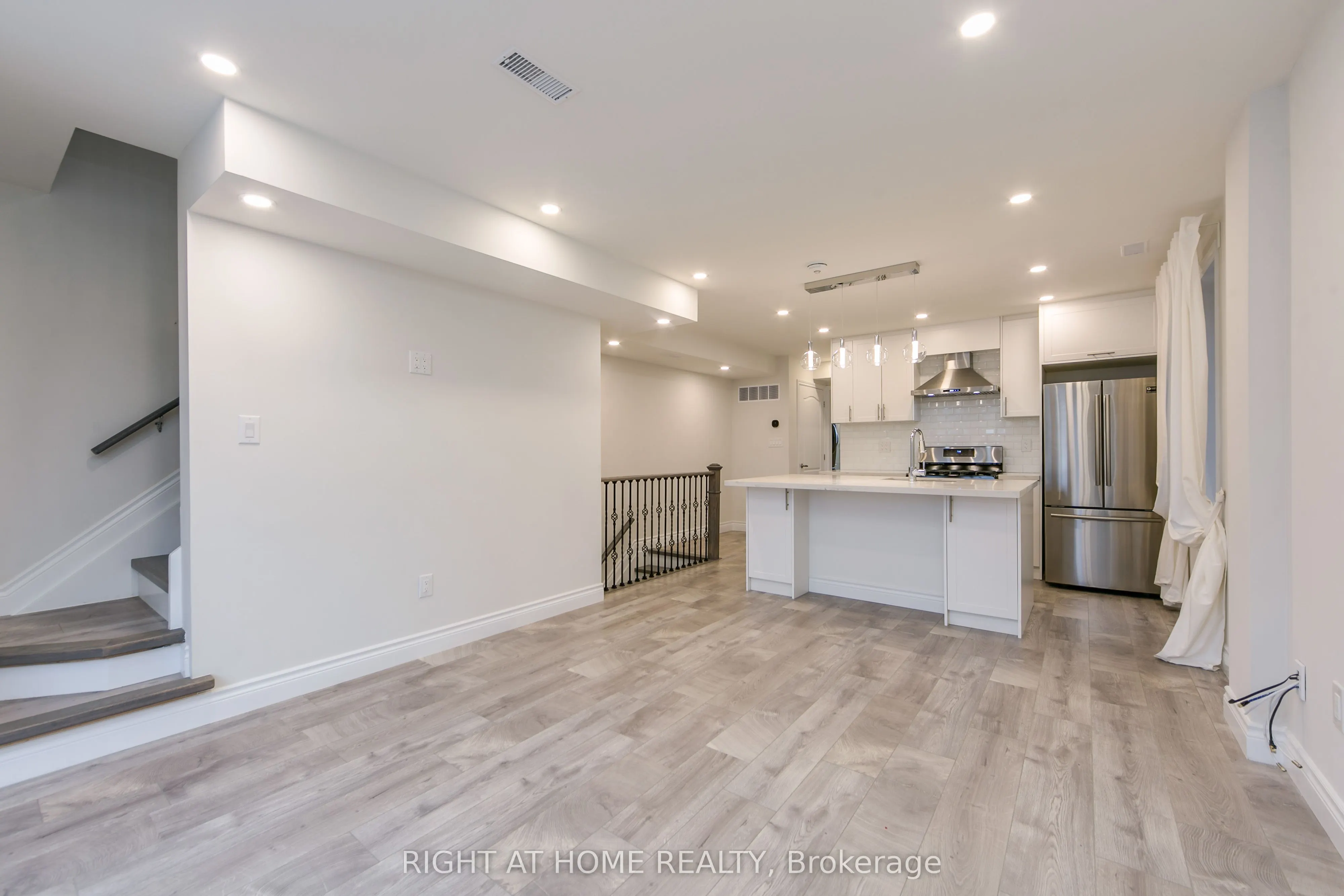 701 Dupont Street