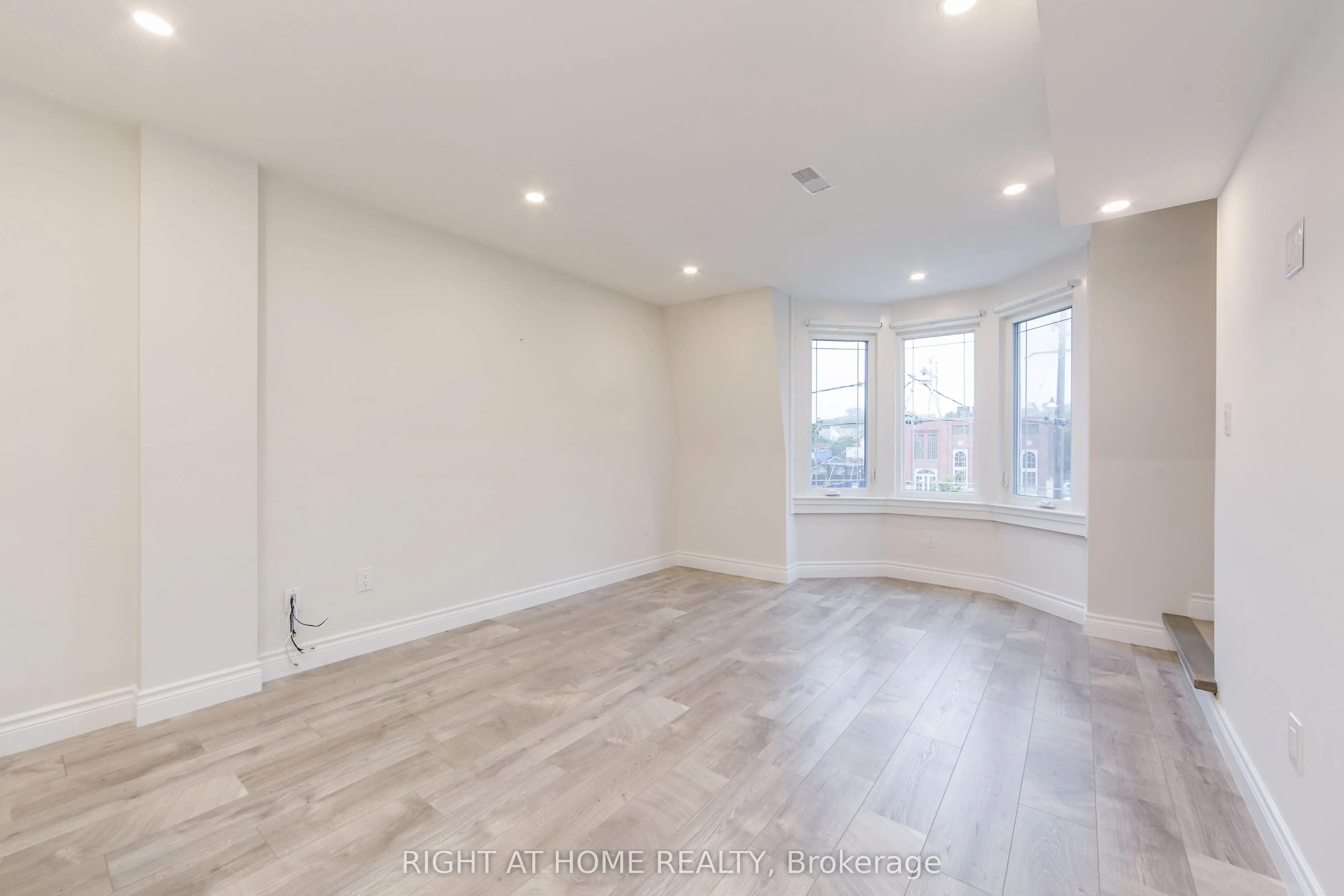 701 Dupont Street