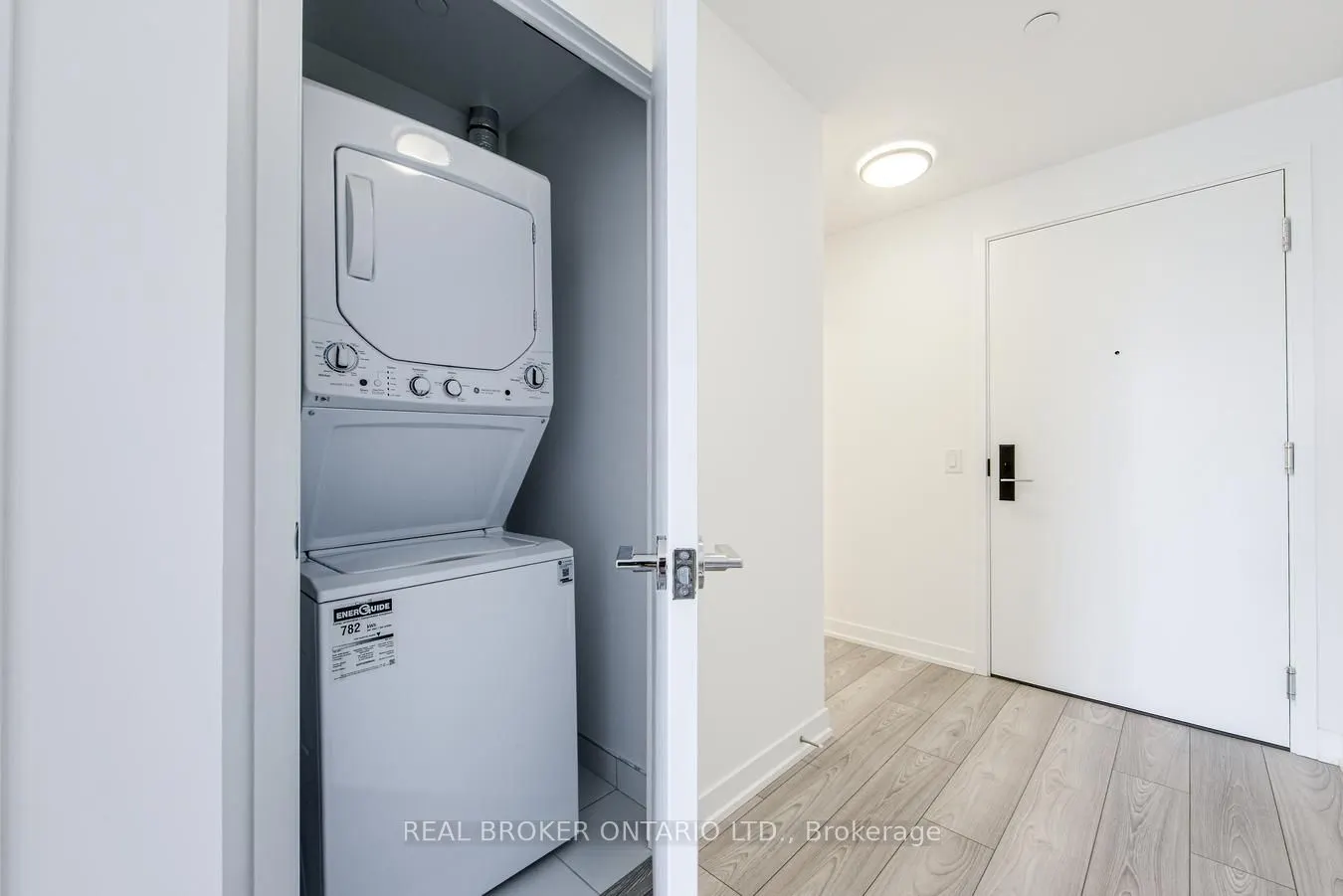 285 Dufferin Street, #303