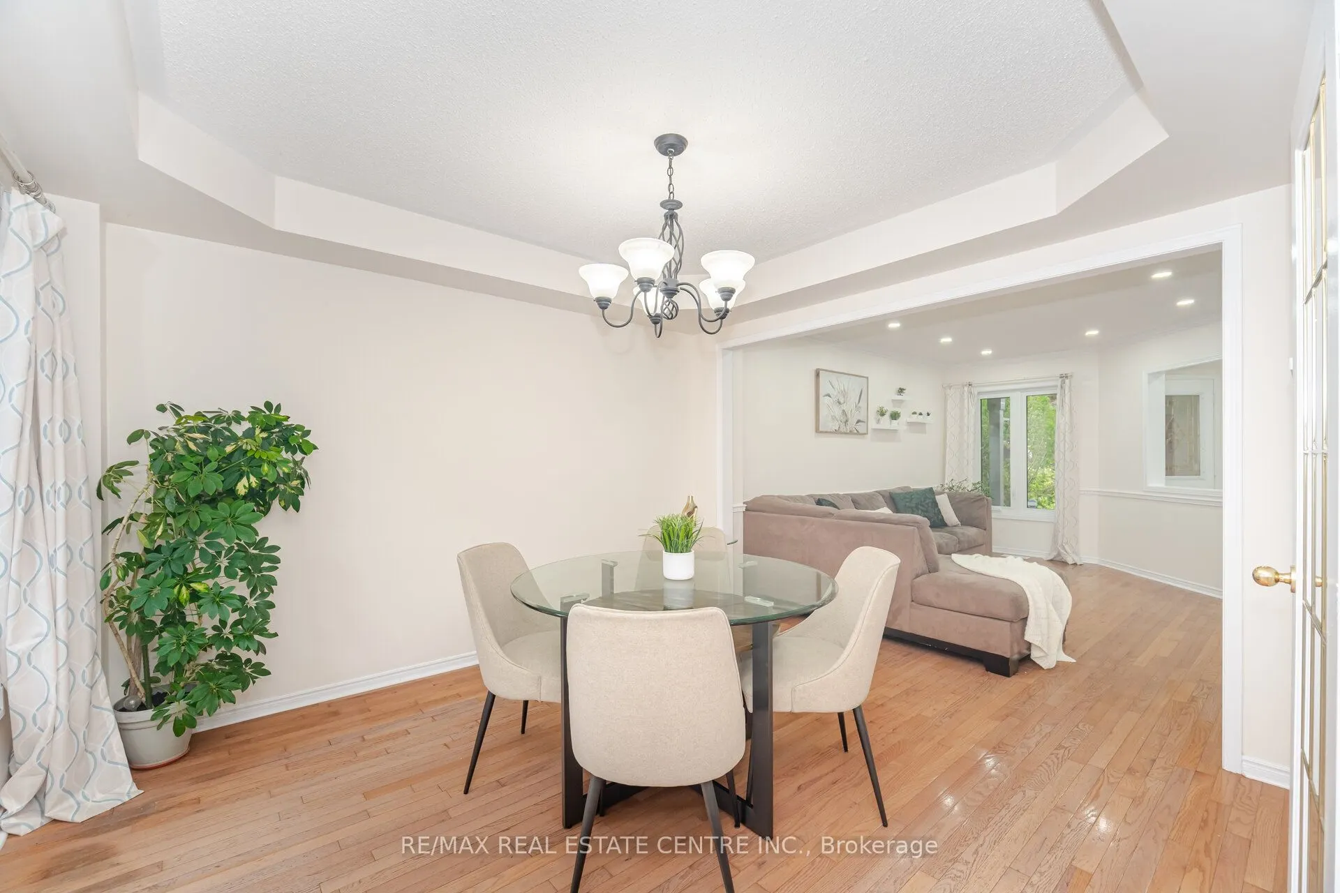 2931 Gardenview Crescent