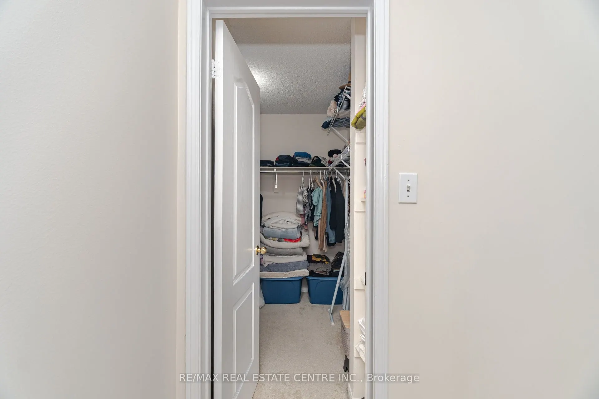 2931 Gardenview Crescent