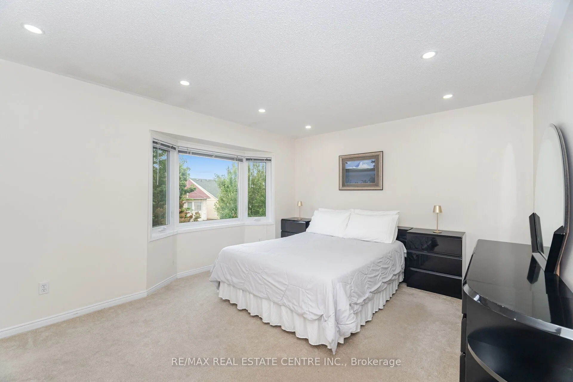 2931 Gardenview Crescent