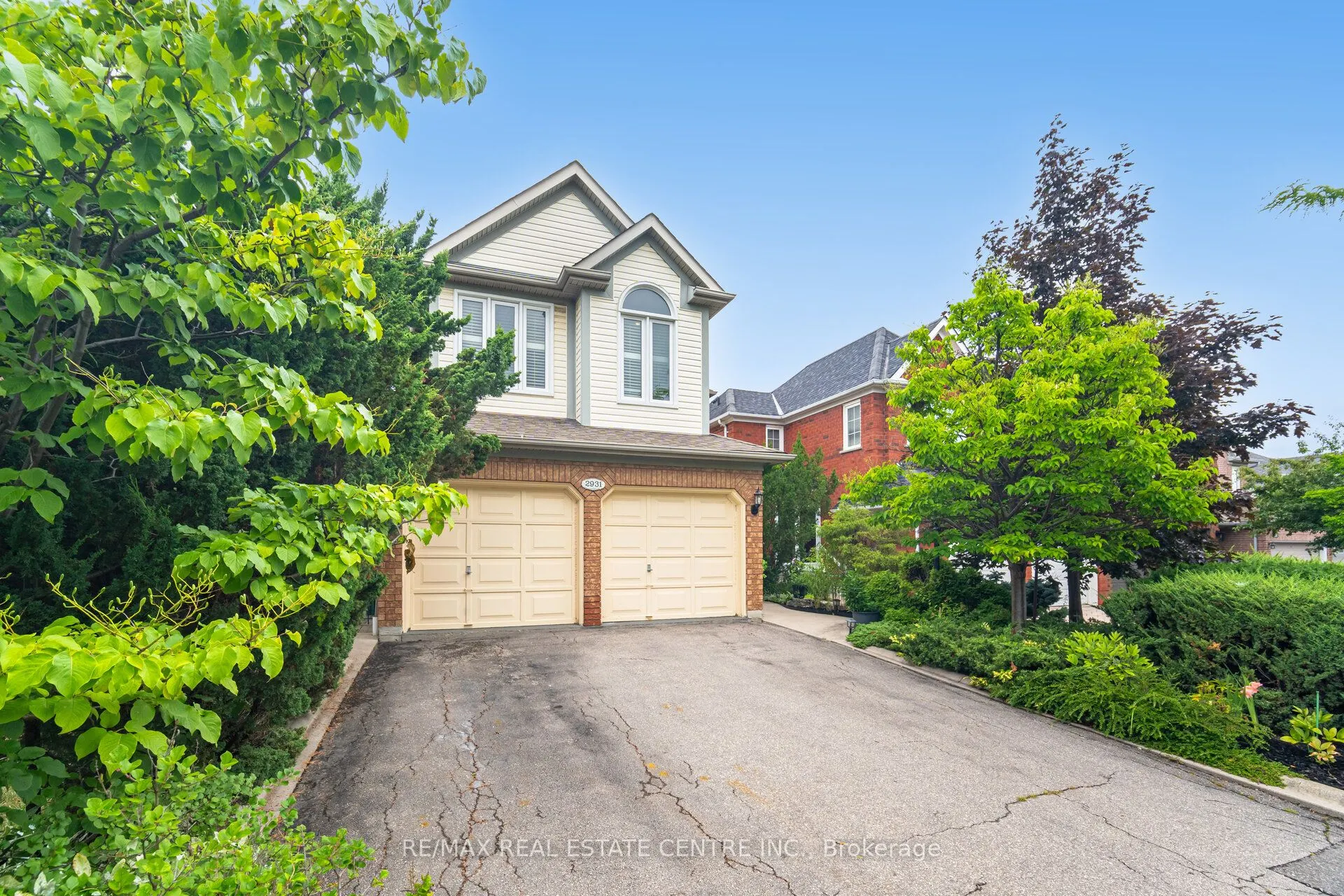 2931 Gardenview Crescent