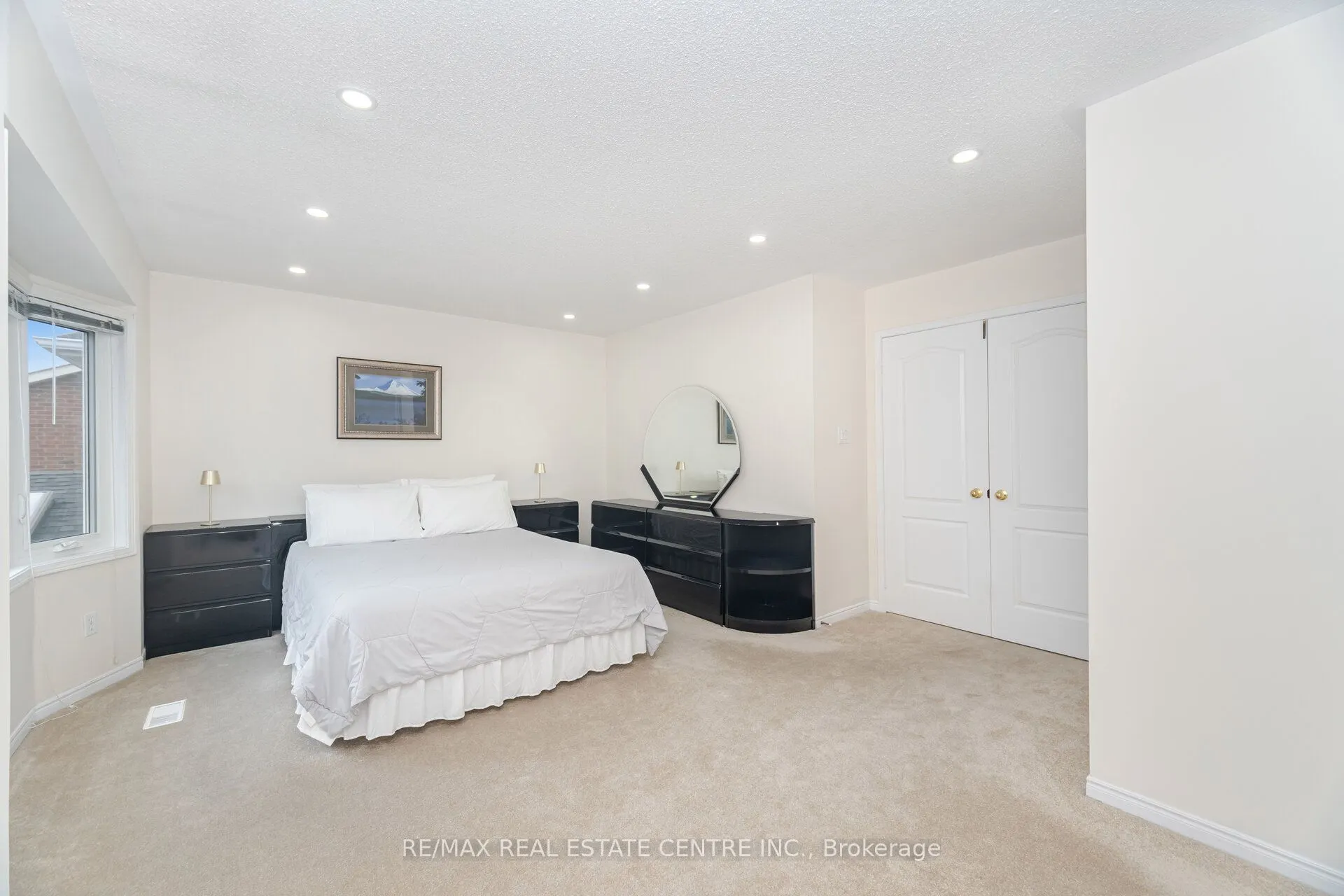 2931 Gardenview Crescent
