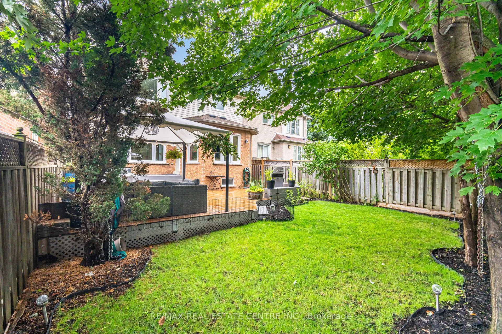 2931 Gardenview Crescent