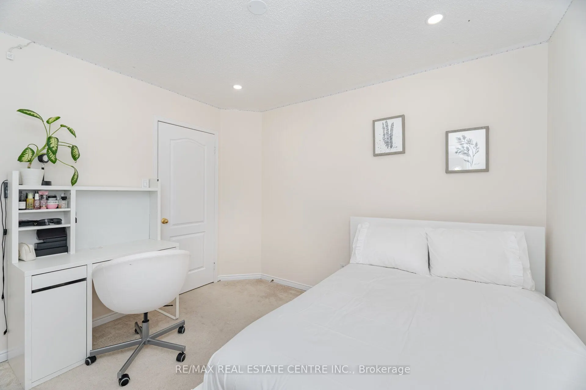 2931 Gardenview Crescent
