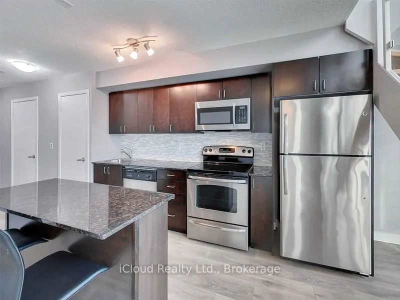 155 Legion Road N, #1706
