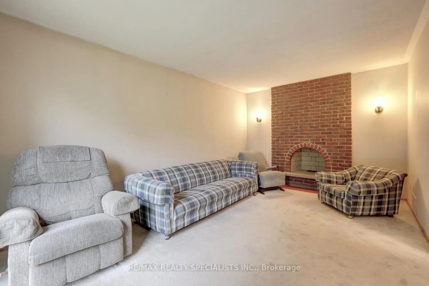 2483 Frankfield Road