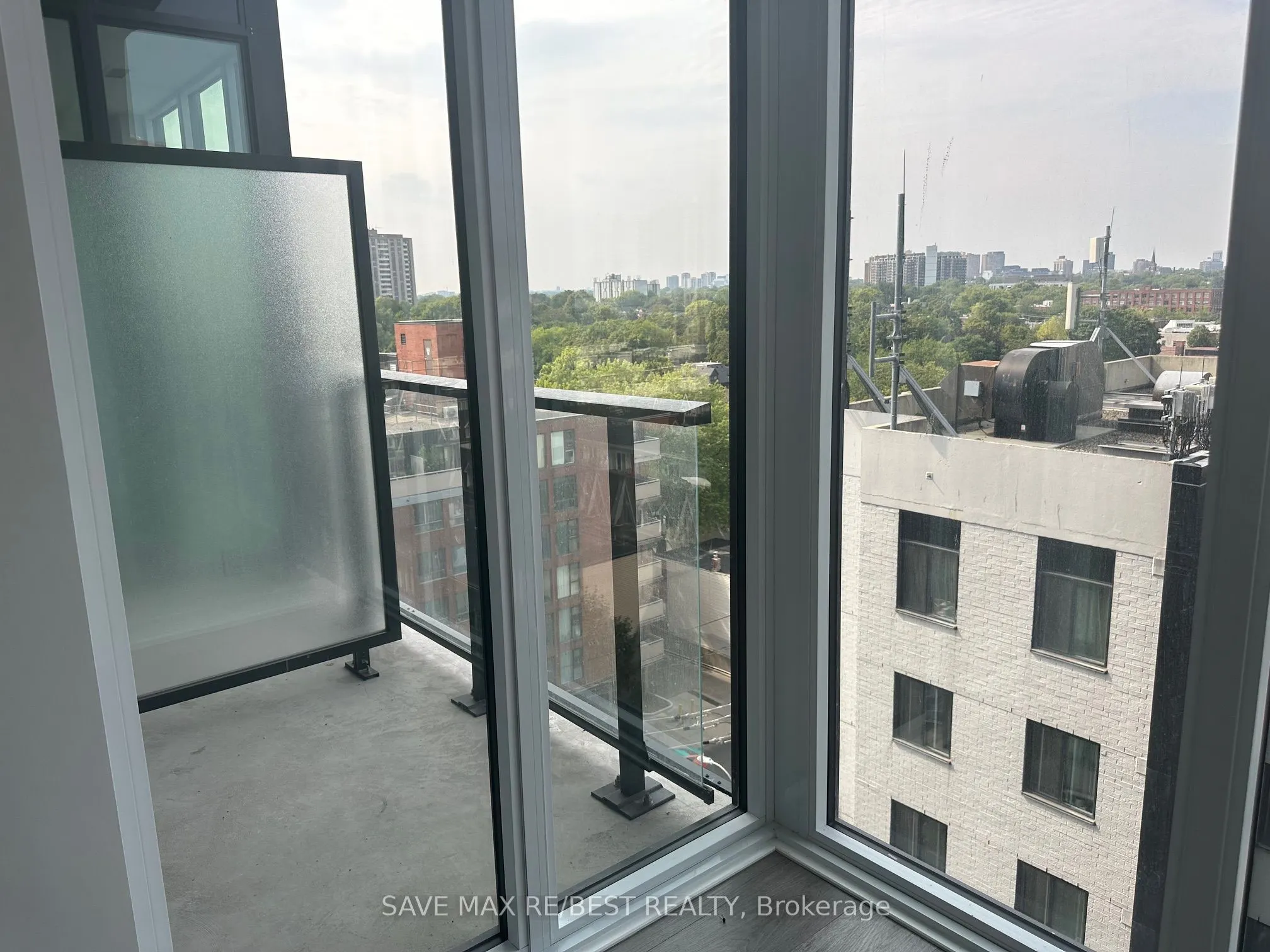 285 Dufferin Street, #726