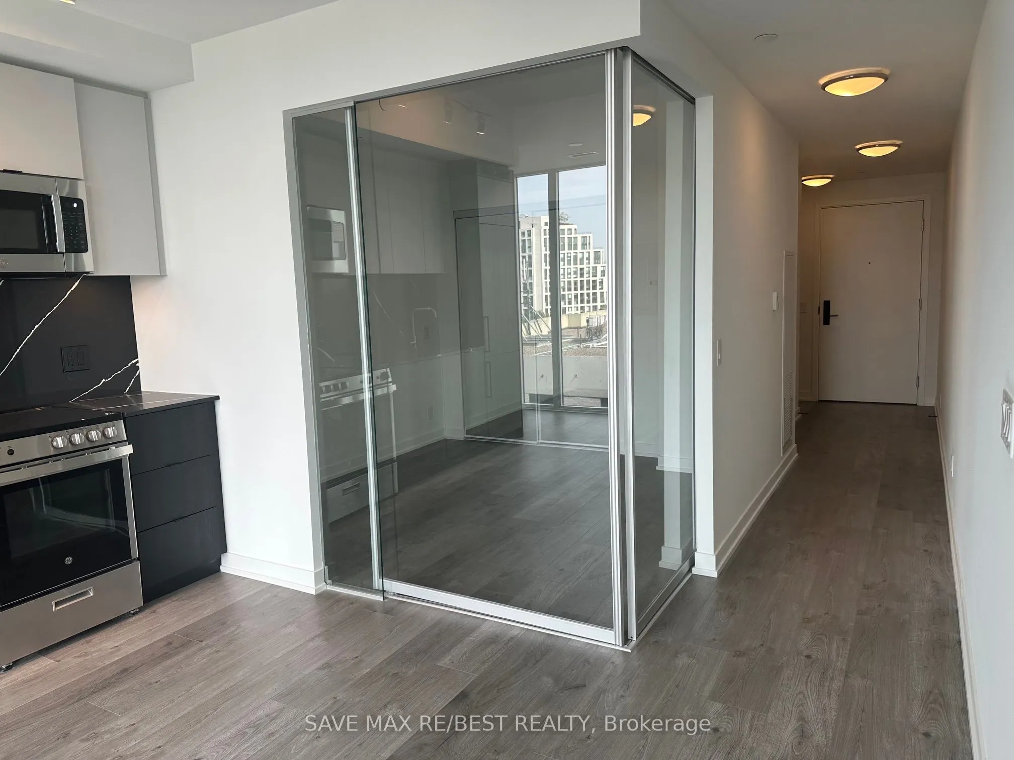 285 Dufferin Street, #726