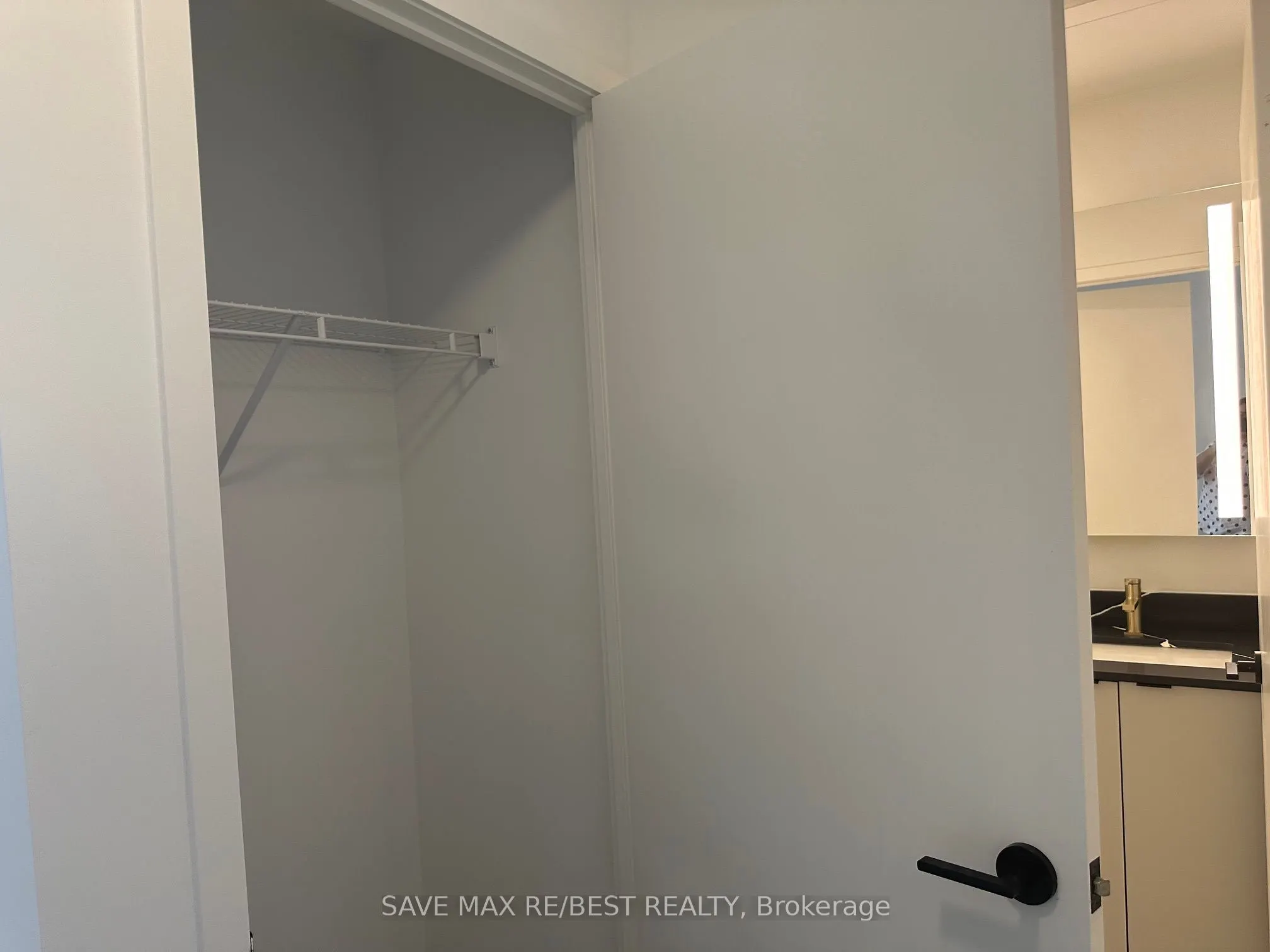 285 Dufferin Street, #726