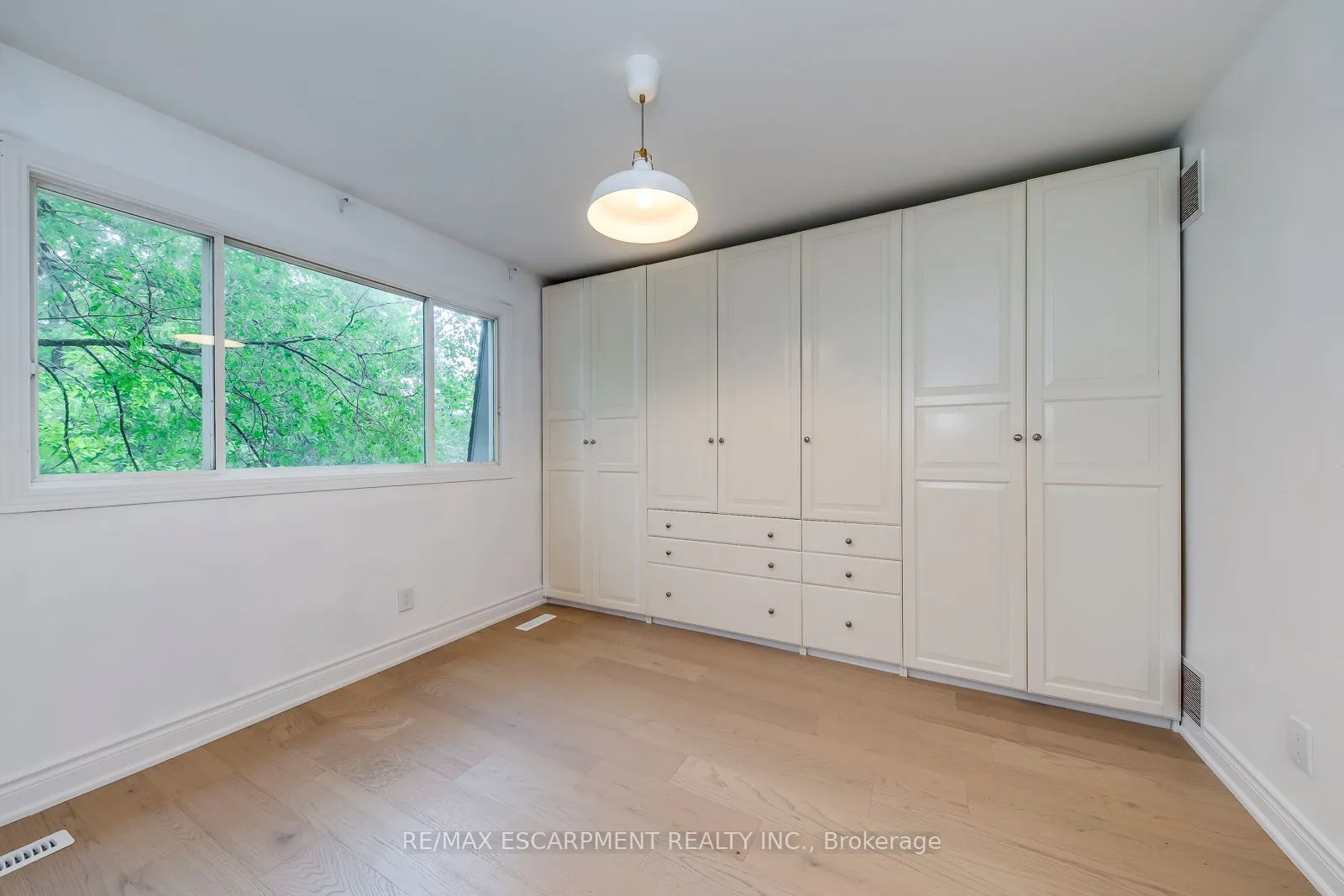 170 Cavendish Court